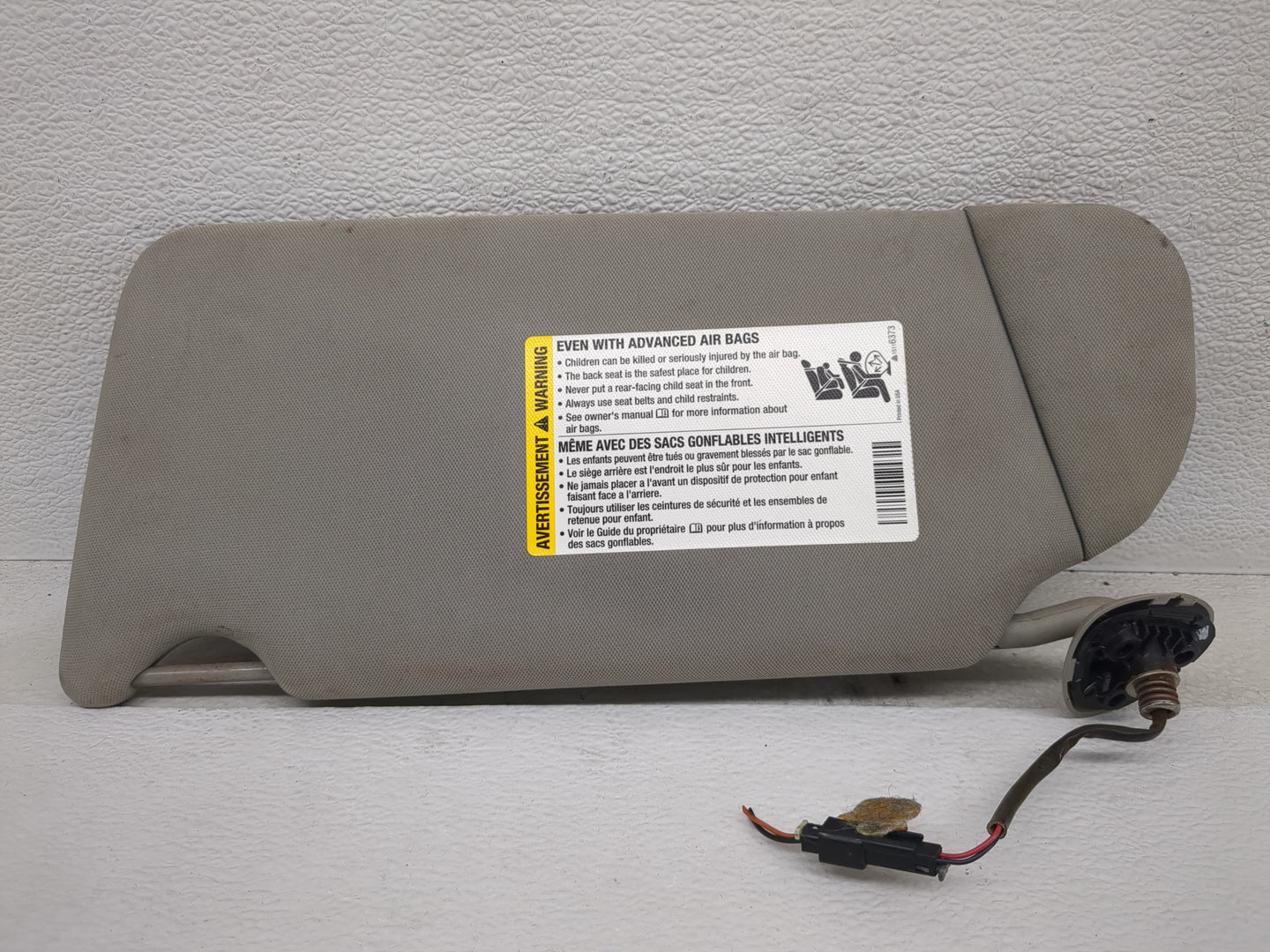 2005-2009 Buick Lacrosse Sun Visor Shade Replacement Passenger Right Mirror Fits Fits 2005 2006 2007 2008 2009 OEM Used Auto