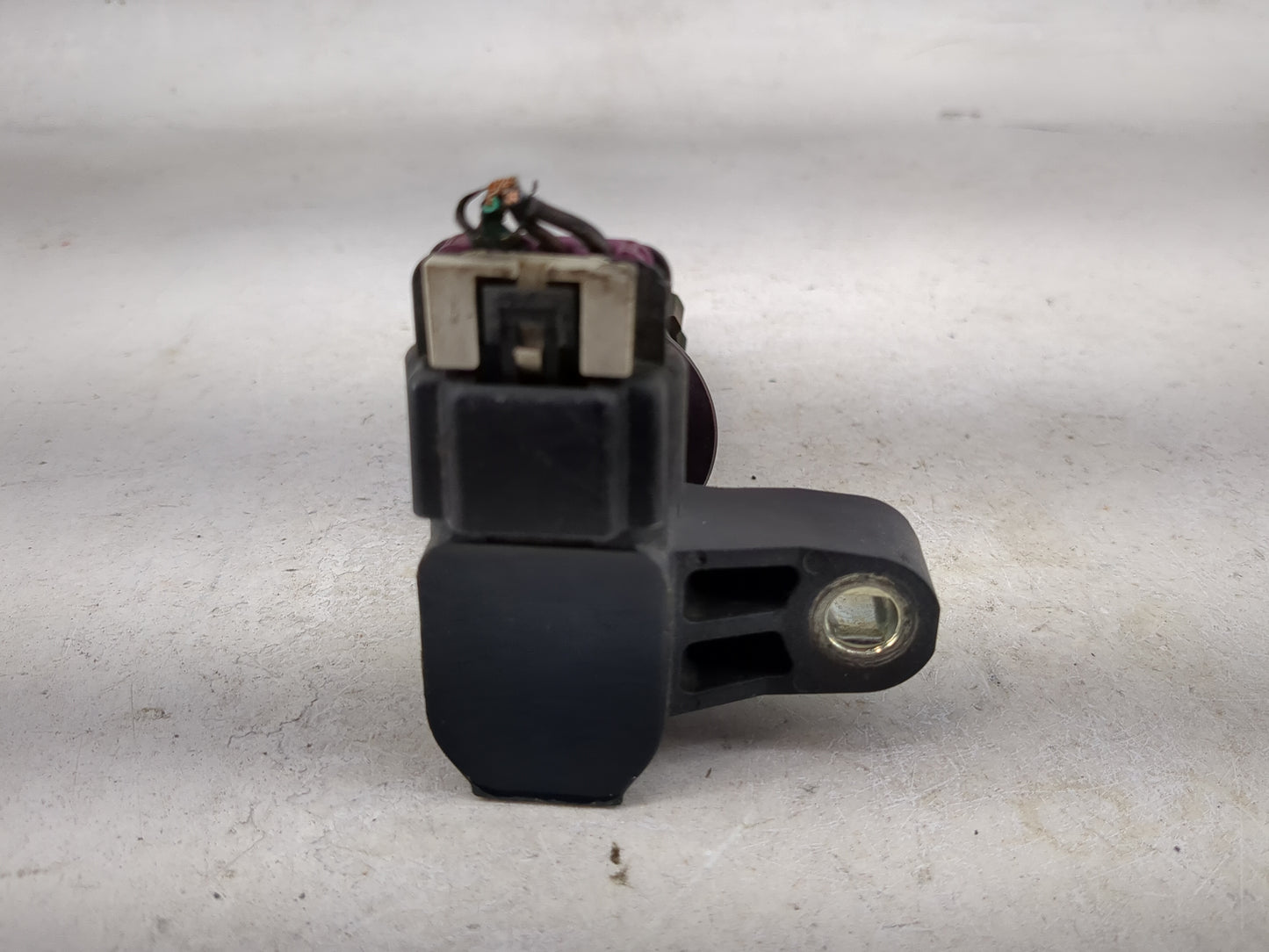 2005-2008 Buick Lacrosse Ignition Coil Igniter Pack - Oemusedautoparts1.com
