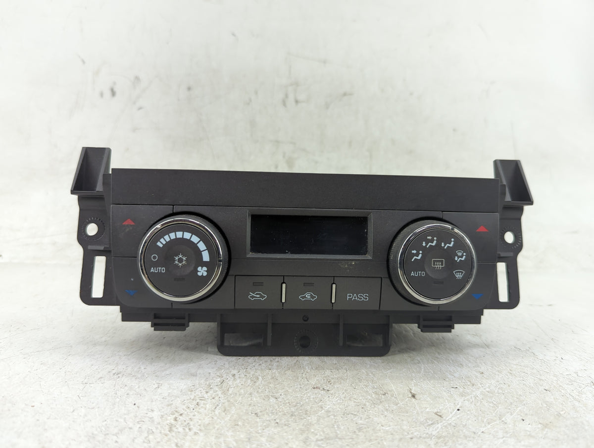 2007 Buick Lucerne Climate Control Module Temperature AC/Heater Replacement P/N:15892086 Fits OEM Used Auto Parts - Oemuseda