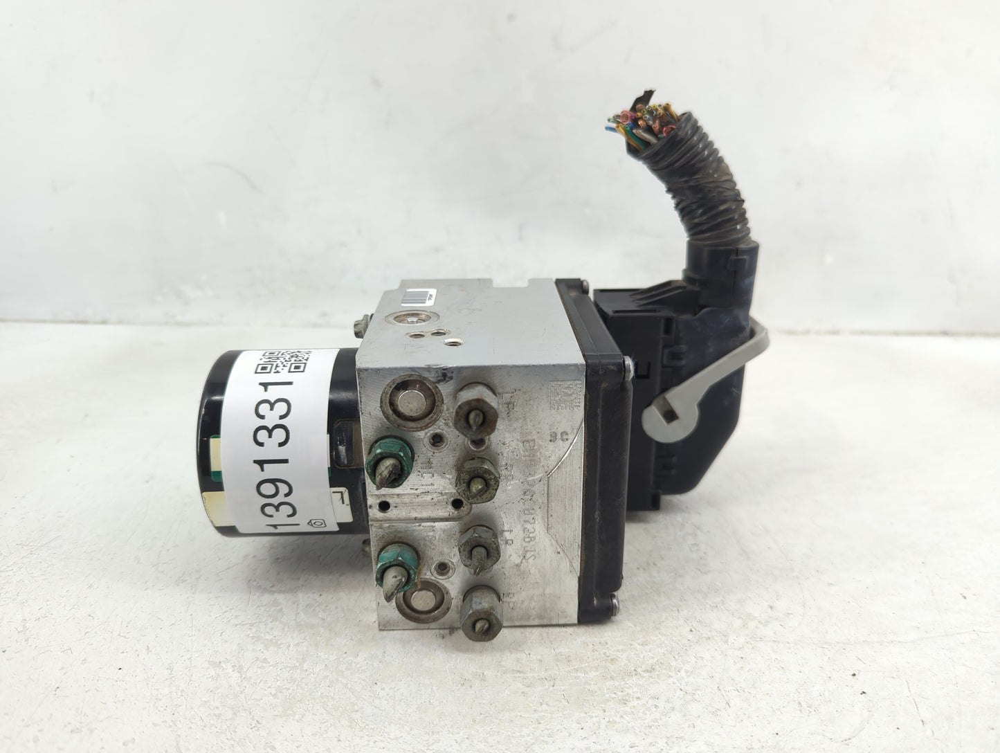 2008-2011 Buick Lucerne ABS Pump Control Module Replacement P/N:25881057 Fits Fits 2008 2009 2010 2011 OEM Used Auto Parts -