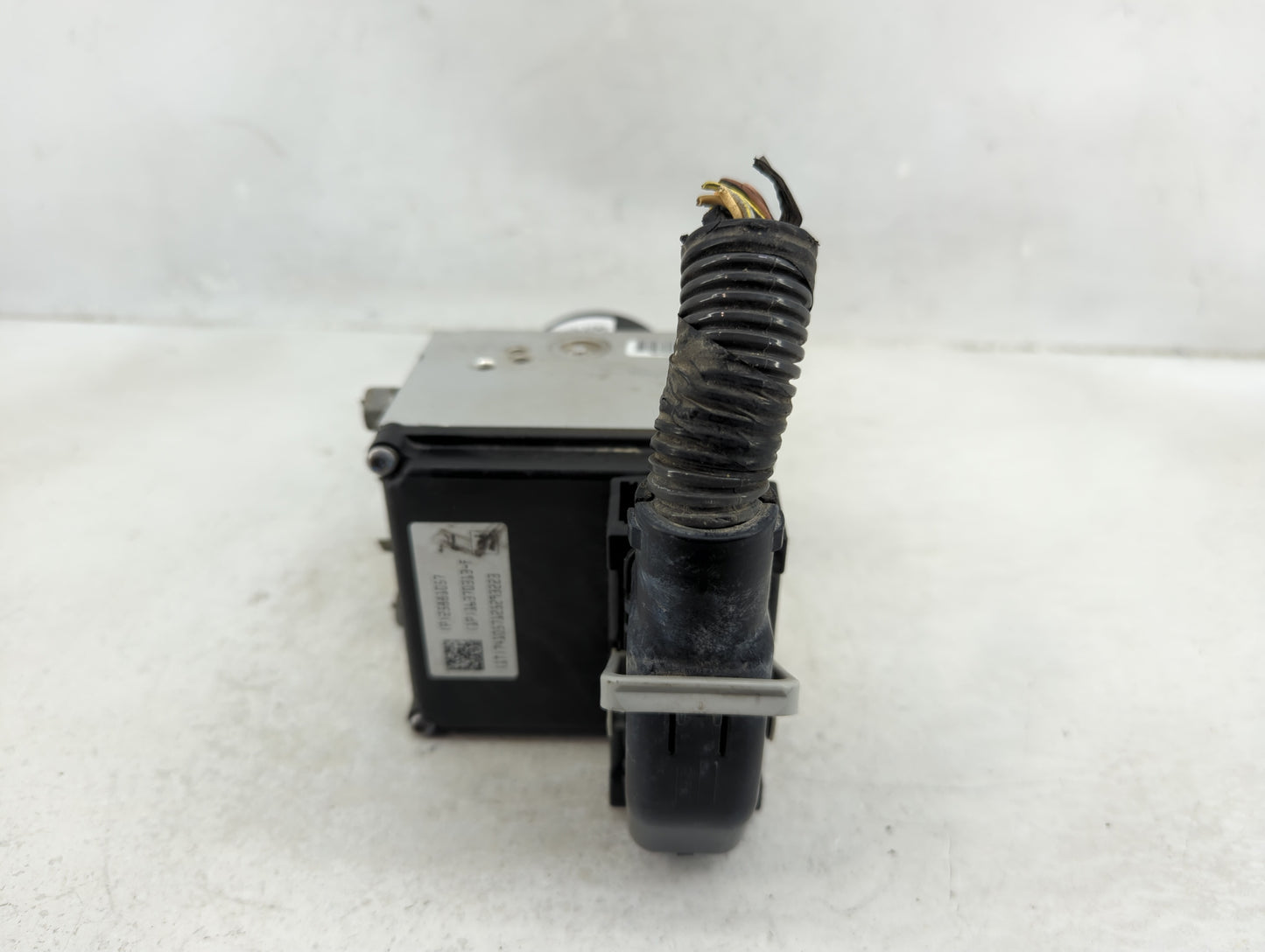 2008-2011 Buick Lucerne ABS Pump Control Module Replacement P/N:25881057 Fits Fits 2008 2009 2010 2011 OEM Used Auto Parts -
