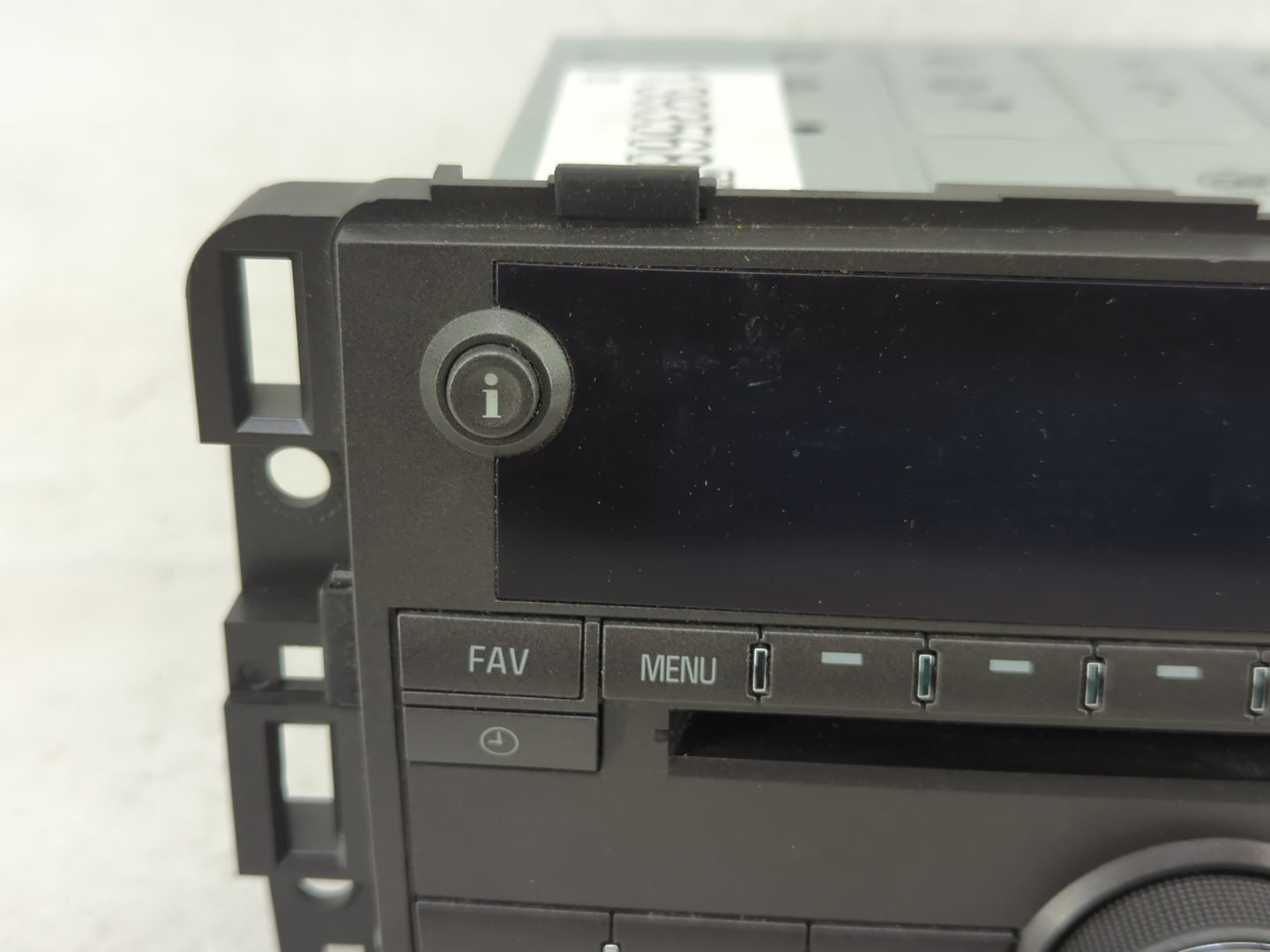 2008 Buick Lucerne Radio AM FM Cd Player Receiver Replacement P/N:25887589 Fits OEM Used Auto Parts - Oemusedautoparts1.com