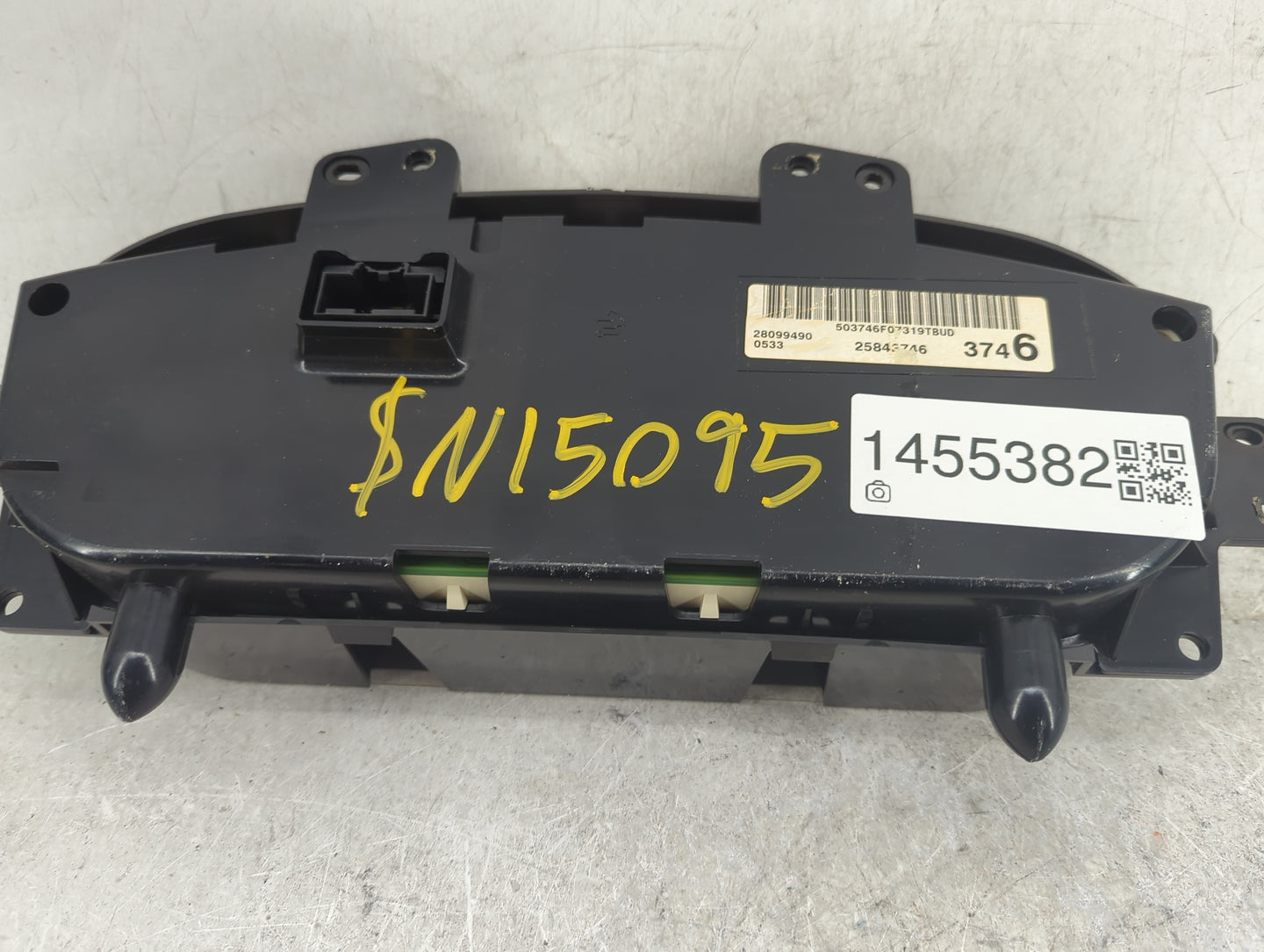 2008 Buick Lucerne Instrument Cluster Speedometer Gauges P/N:28099490 25843746 Miles: Fits OEM Used Auto Parts - Oemusedauto