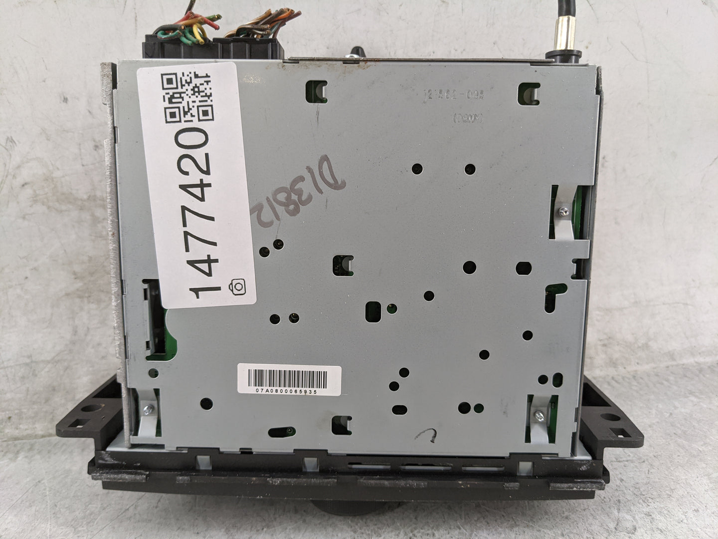 2008 Buick Lucerne Radio Cd Changer 25922723|122000-9840e101 - Oemusedautoparts1.com