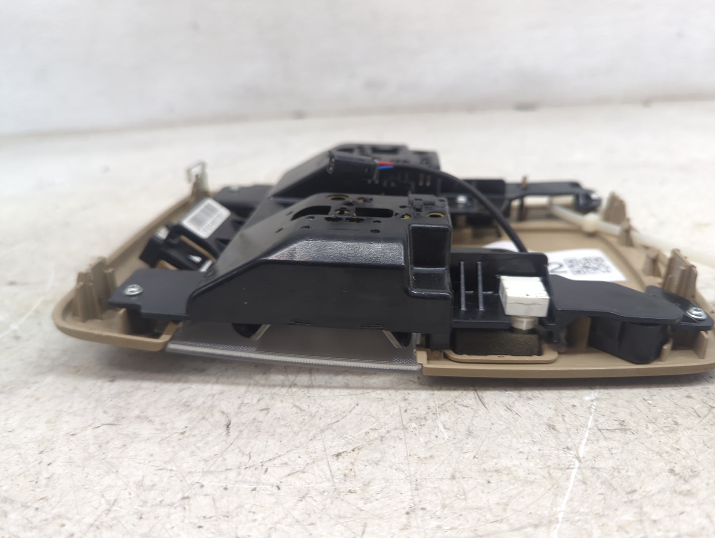 2006-2011 Buick Lucerne Overhead Roof Console Tan - Oemusedautoparts1.com