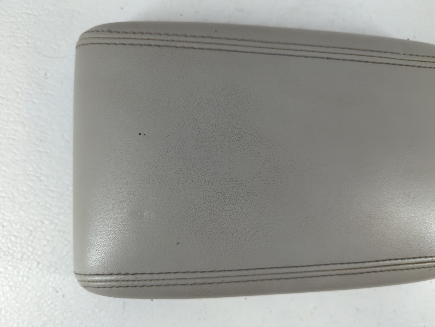 2006-2008 Buick Lucerne Center Console Armrest Cover Lid Light Grey - Oemusedautoparts1.com