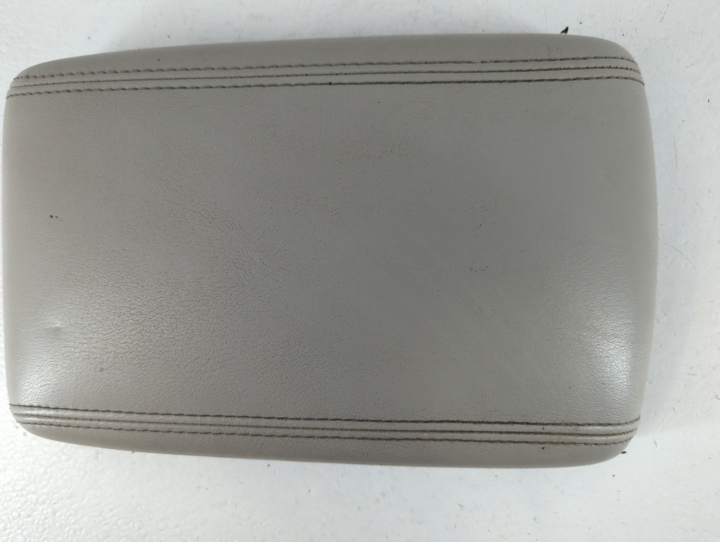 2006-2008 Buick Lucerne Center Console Armrest Cover Lid Light Grey - Oemusedautoparts1.com
