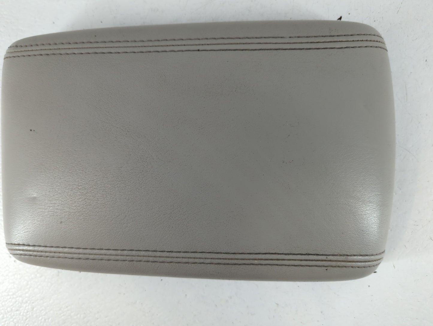 2006-2008 Buick Lucerne Center Console Armrest Cover Lid Light Grey - Oemusedautoparts1.com