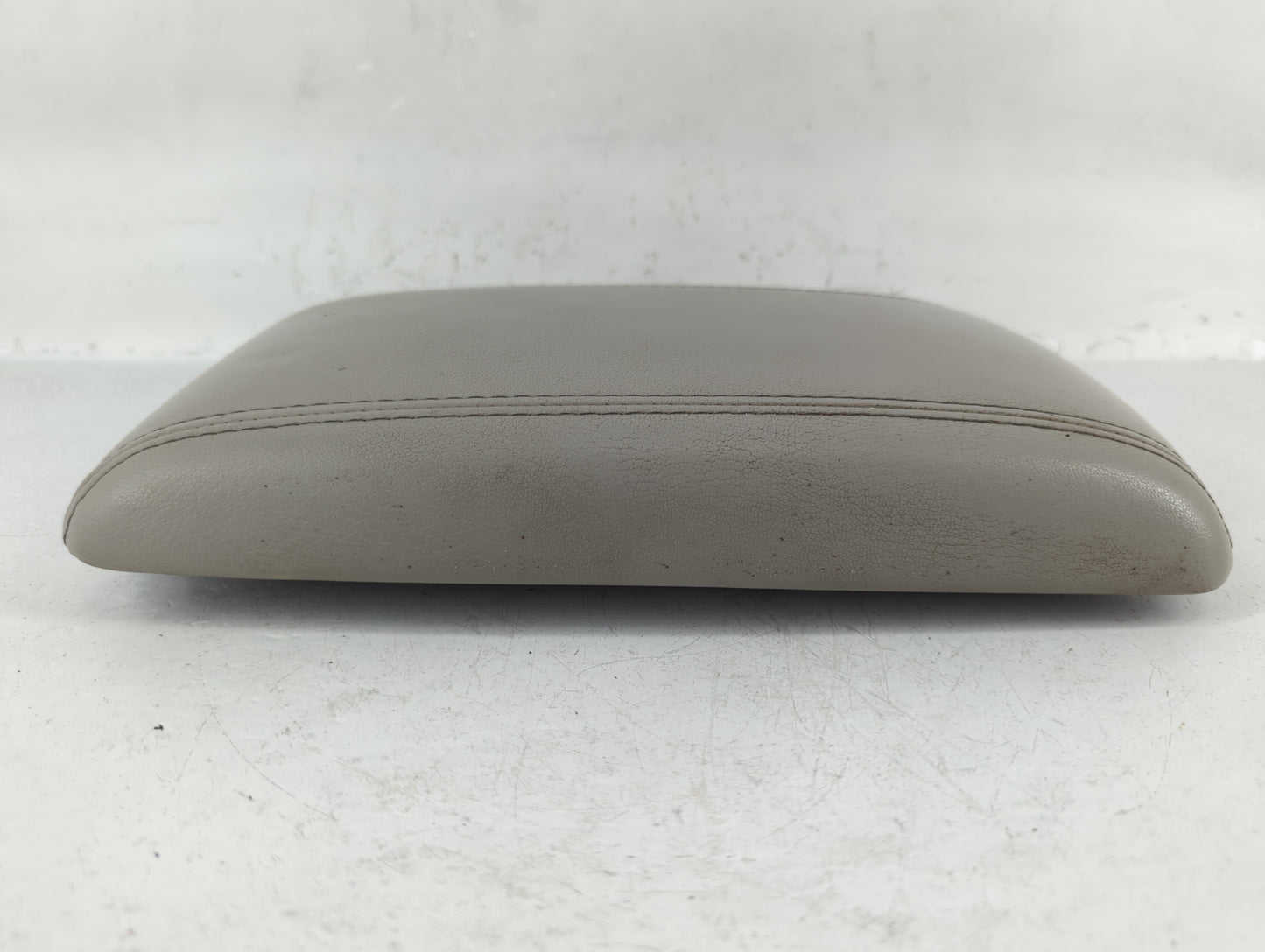 2006-2008 Buick Lucerne Center Console Armrest Cover Lid Light Grey - Oemusedautoparts1.com