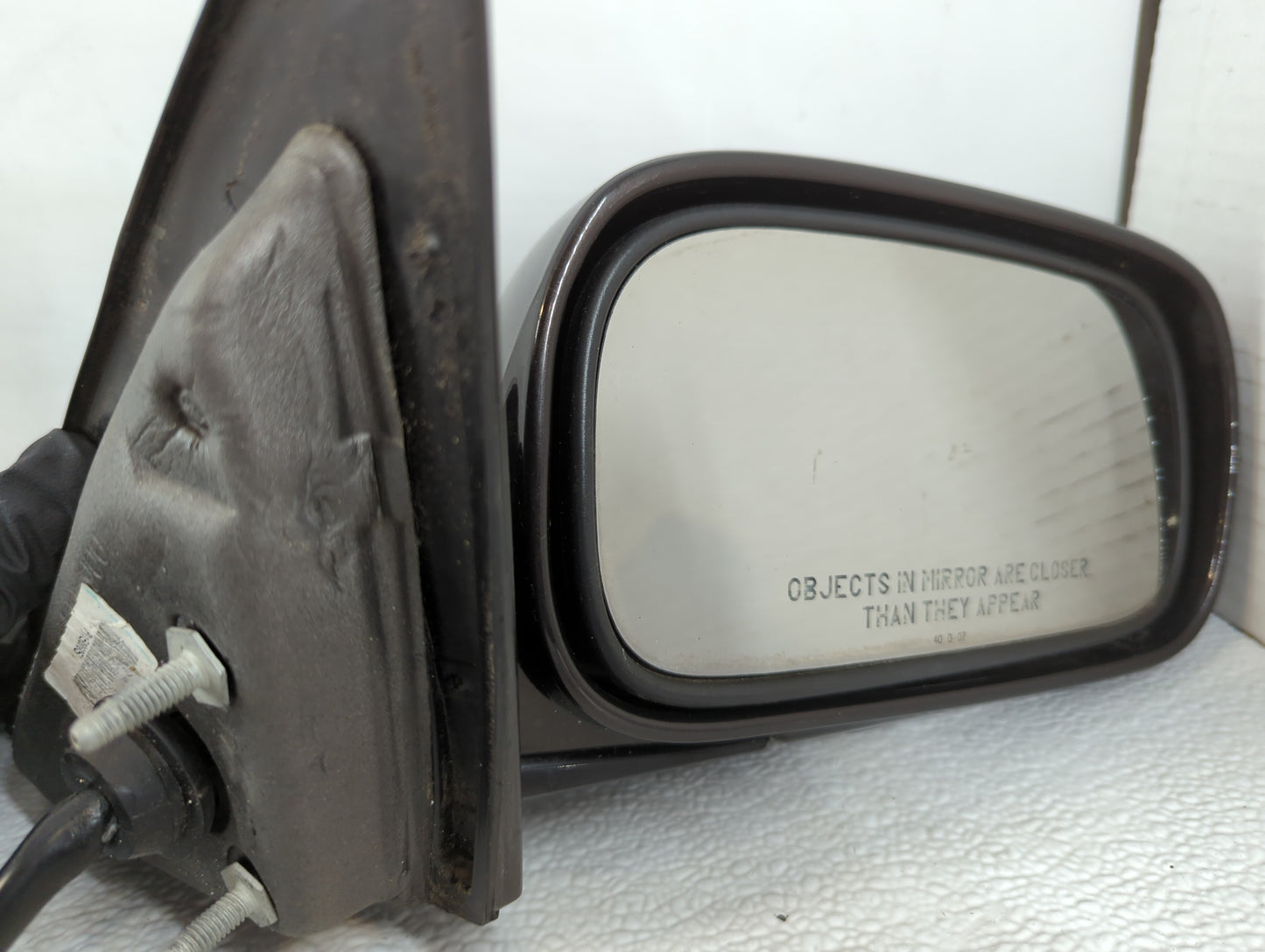 2008-2008 Buick Lucerne Driver Left Side View Manual Door Mirror Black - Oemusedautoparts1.com