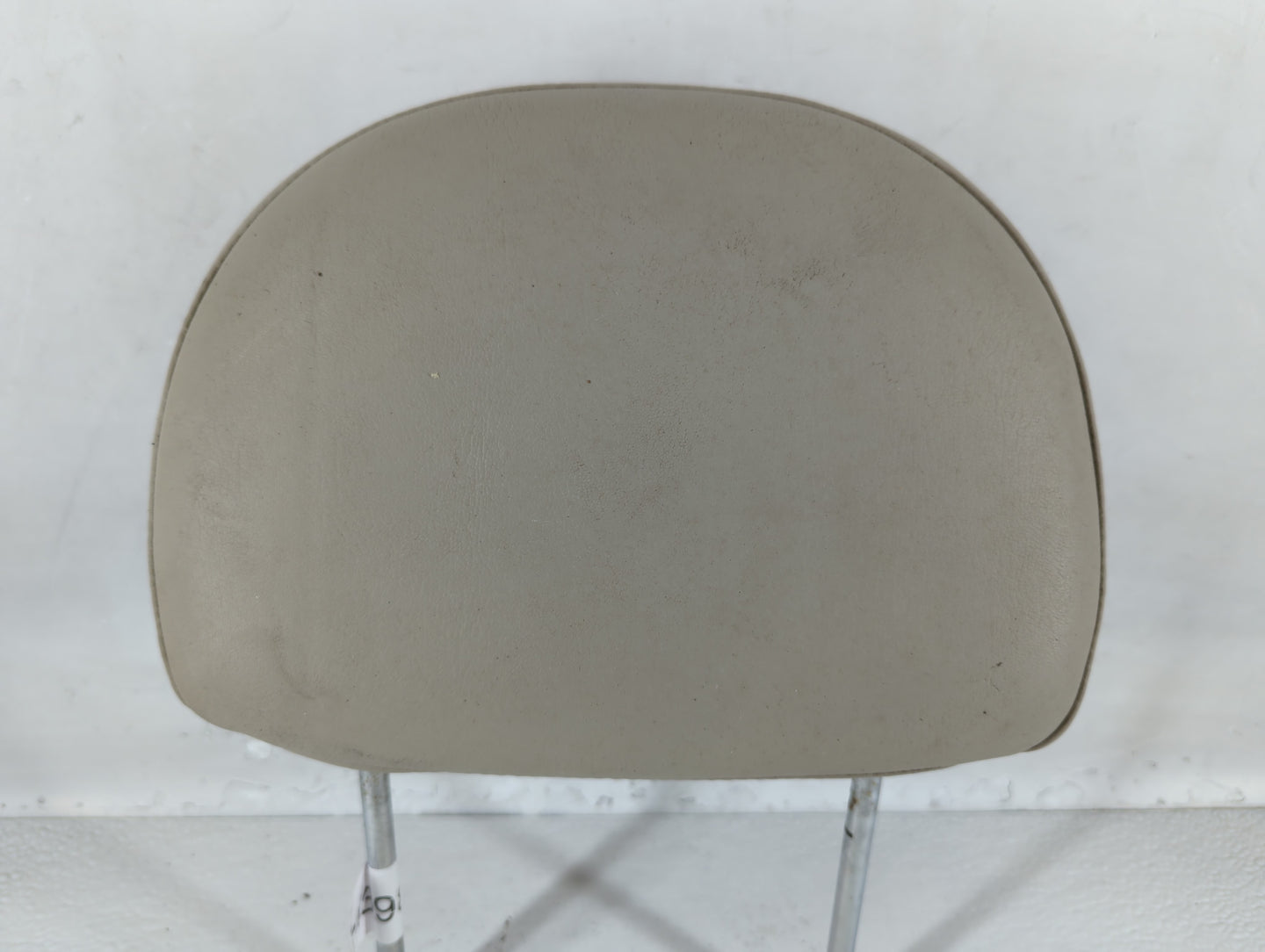 2008 Buick Lucerne Headrest Head Rest Front Driver Passenger Seat Fits OEM Used Auto Parts - Oemusedautoparts1.com