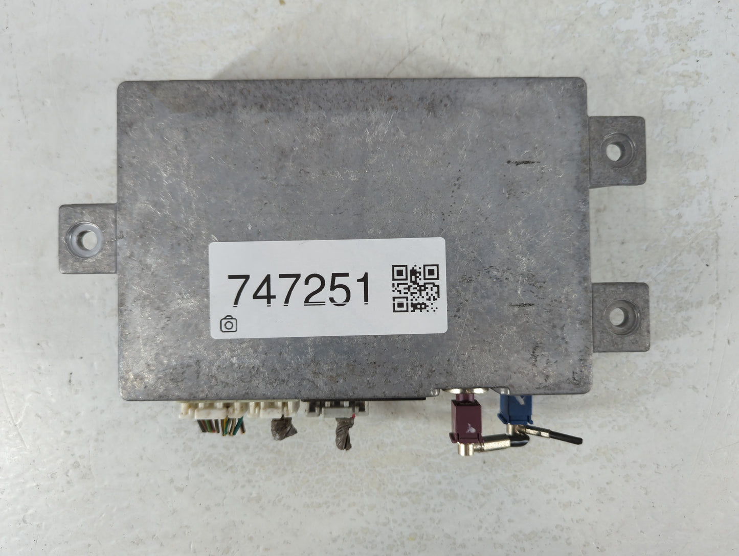 2006 Buick Lucerne Bluetooth Phone Communication Control Module Ccm Oem - Oemusedautoparts1.com