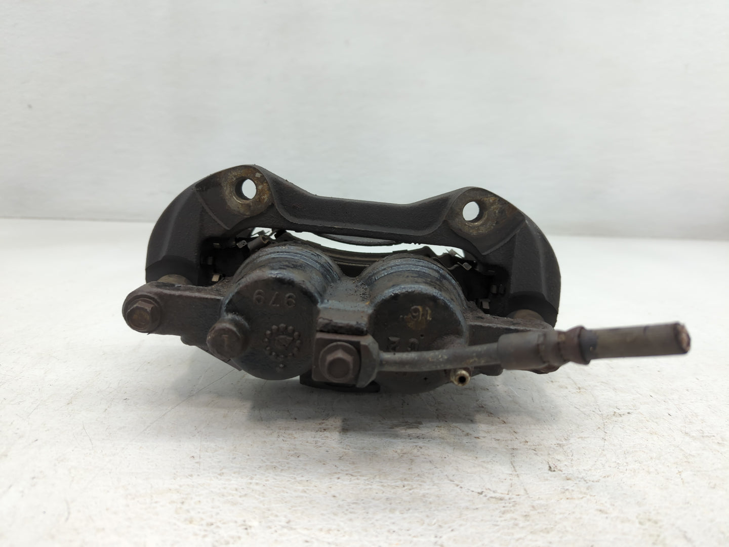 2006-2011 Buick Lucerne Front Passenger Right Brake Caliper - Oemusedautoparts1.com