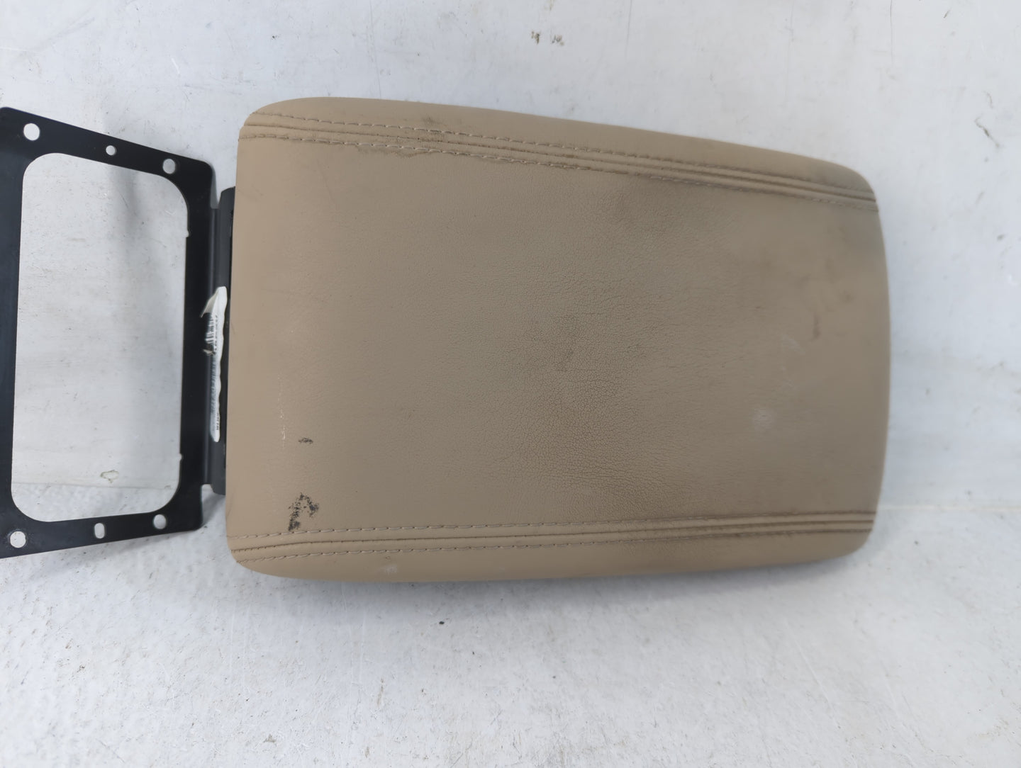 2008 Buick Lucerne Center Console Armrest Cover Lid Fits OEM Used Auto Parts - Oemusedautoparts1.com