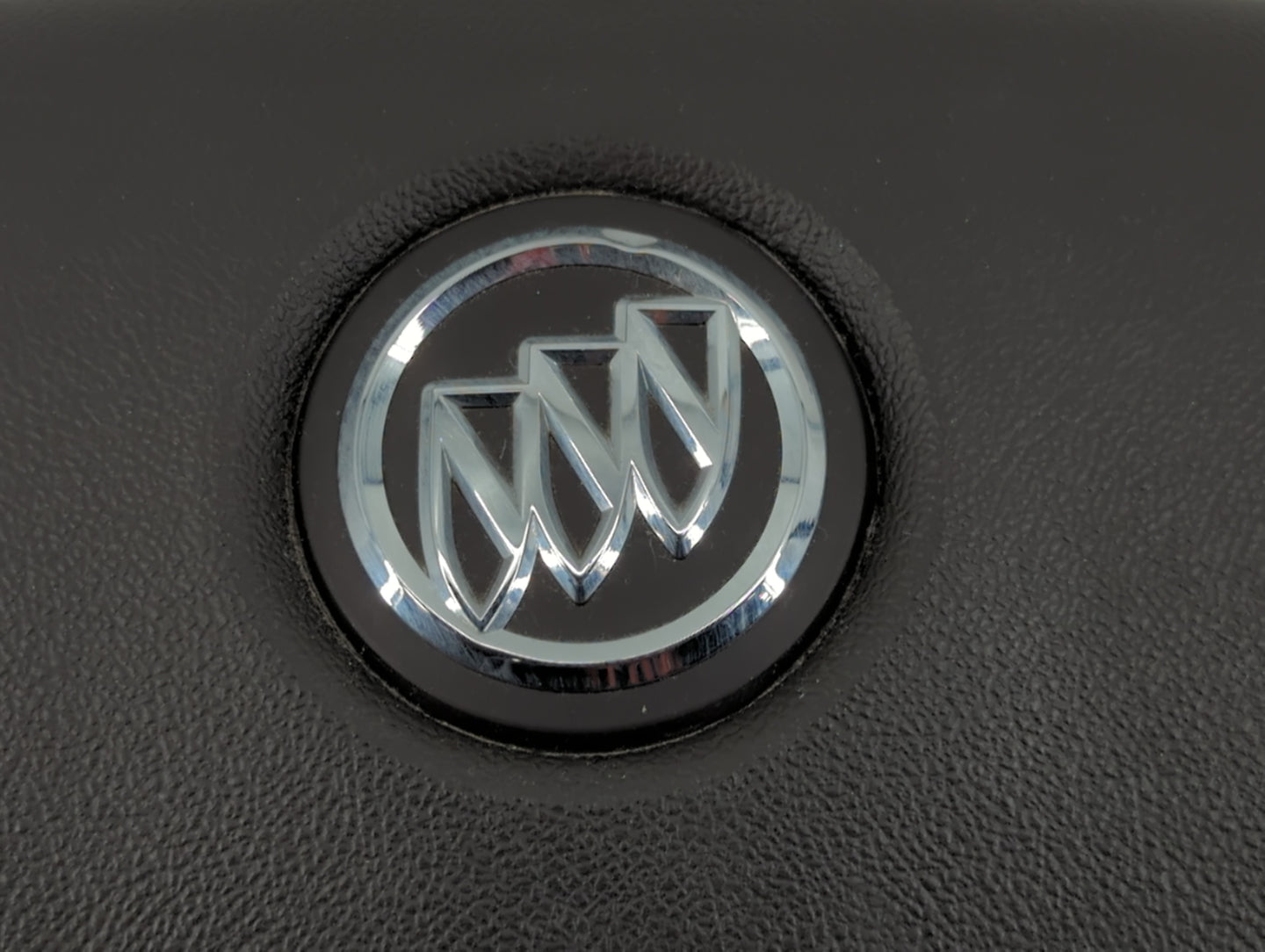 2007-2011 Buick Lucerne Air Bag Driver Left Steering Wheel Mounted P/N:34026324A 2DAN316U21909 Fits Fits 2007 2008 2009 2010