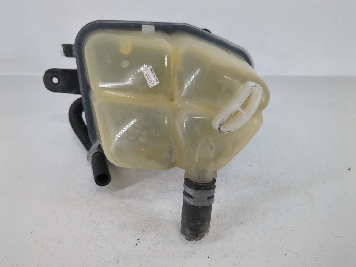 2008-2015 Cadillac Cts Radiator Coolant Overflow Expansion Tank Bottle 1168189 - Oemusedautoparts1.com