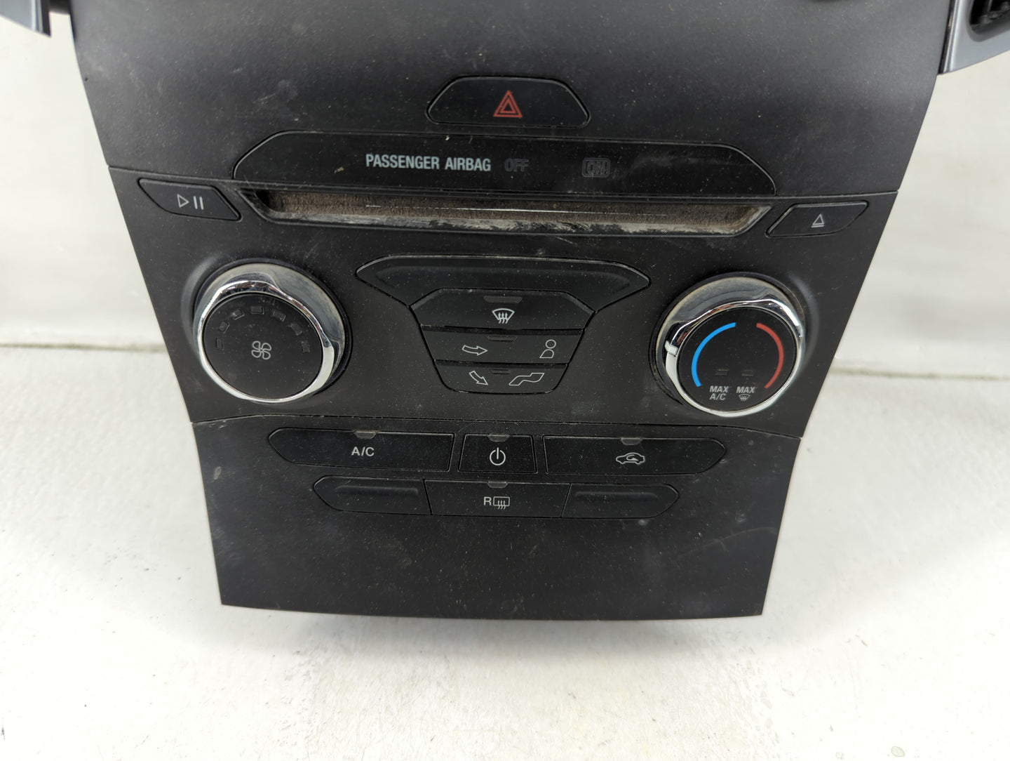 2008-2009 Cadillac Cts Radio Control Panel - Oemusedautoparts1.com