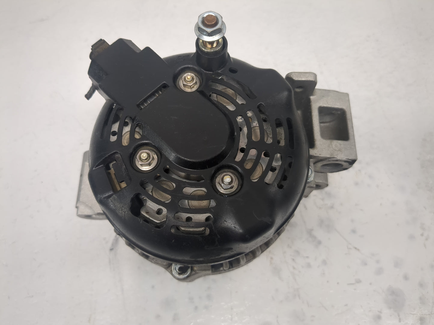2008-2010 Cadillac Cts Alternator Replacement Generator Charging Assembly Engine OEM P/N:21621 057 DL5603-6-2 Fits OEM Used 