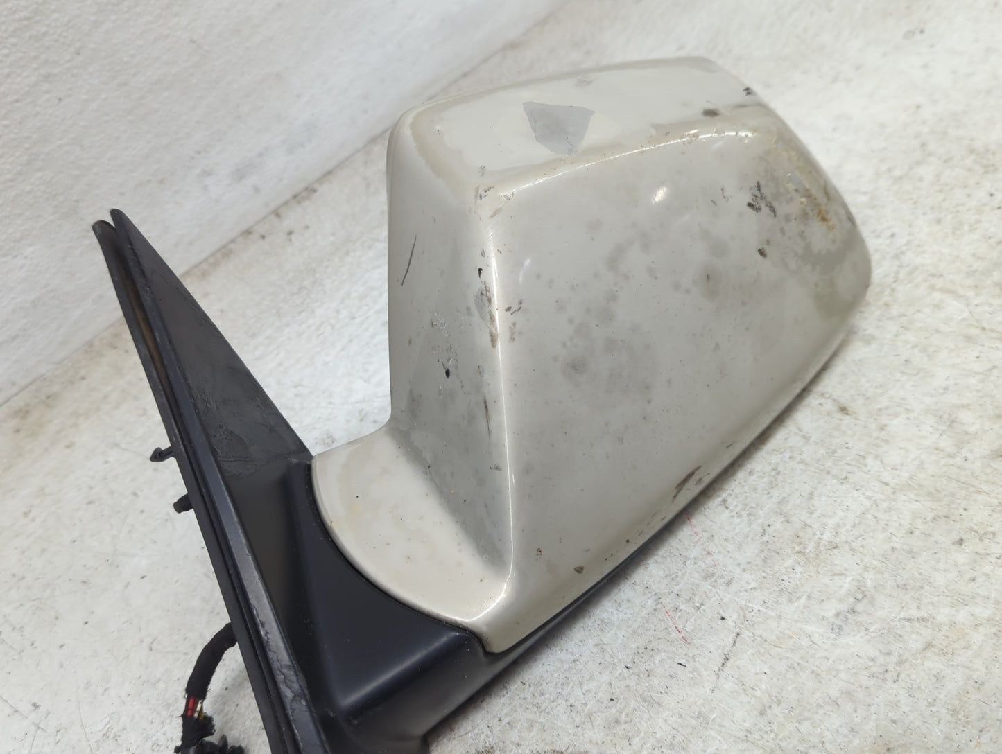 2008-2014 Cadillac Cts Driver Side View Mirror - Left Door Mirror OEM Used - Oemusedautoparts1.com