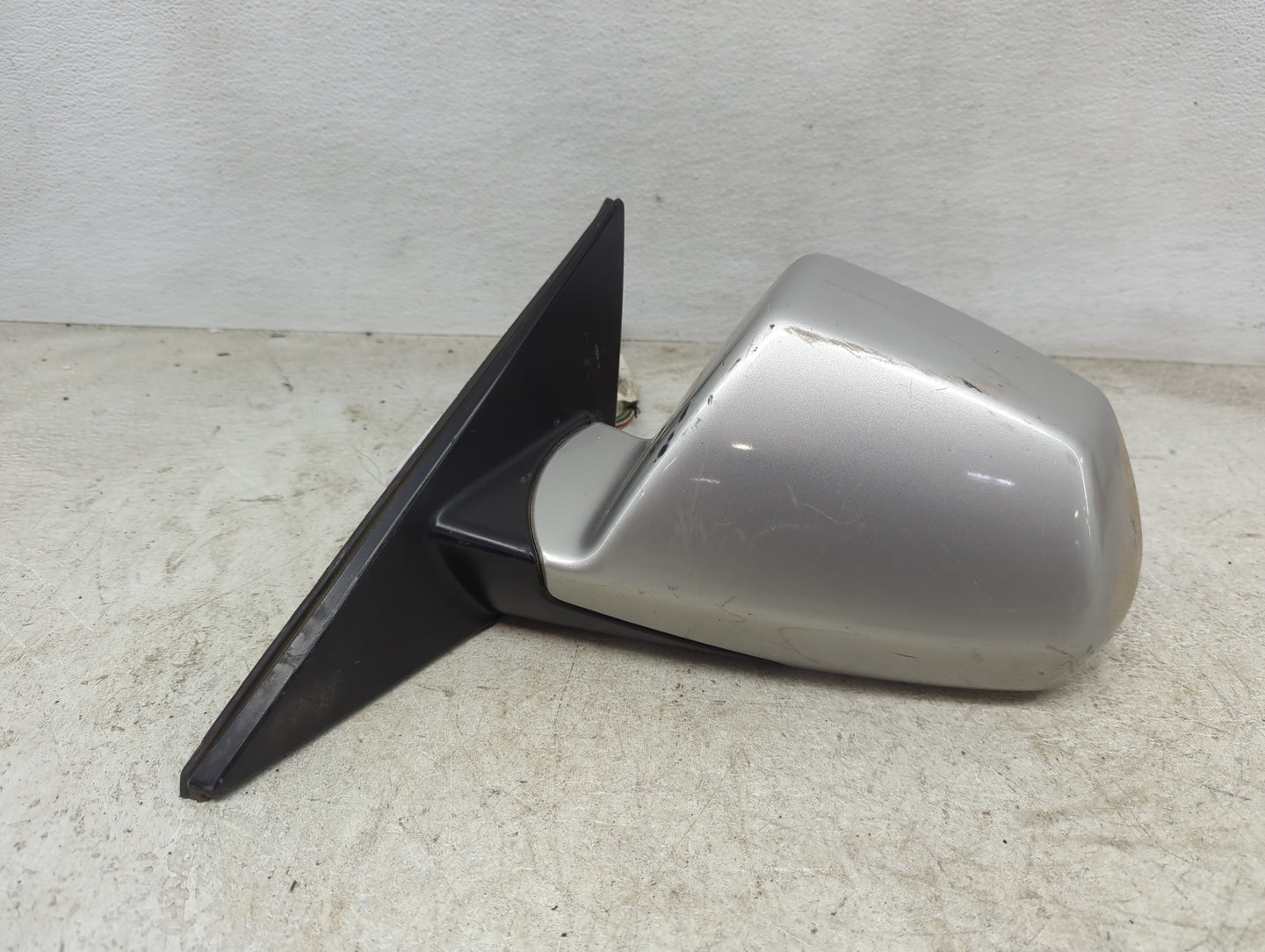 2008-2014 Cadillac Cts Driver Side View Mirror - Left Door Mirror OEM Used - Oemusedautoparts1.com
