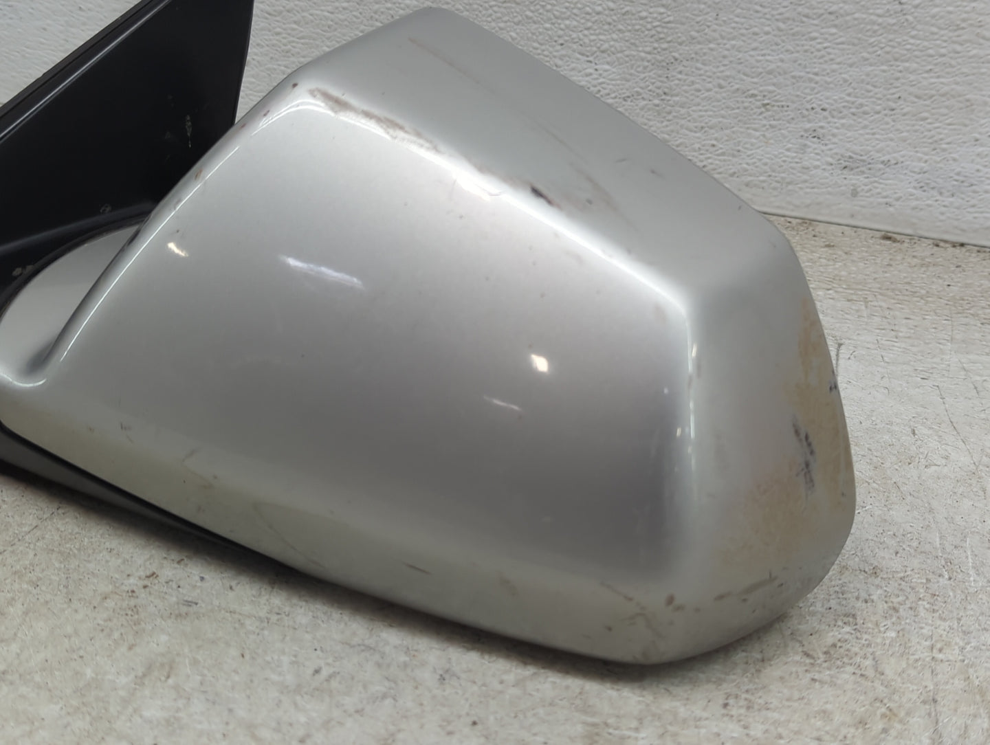 2008-2014 Cadillac Cts Driver Side View Mirror - Left Door Mirror OEM Used - Oemusedautoparts1.com