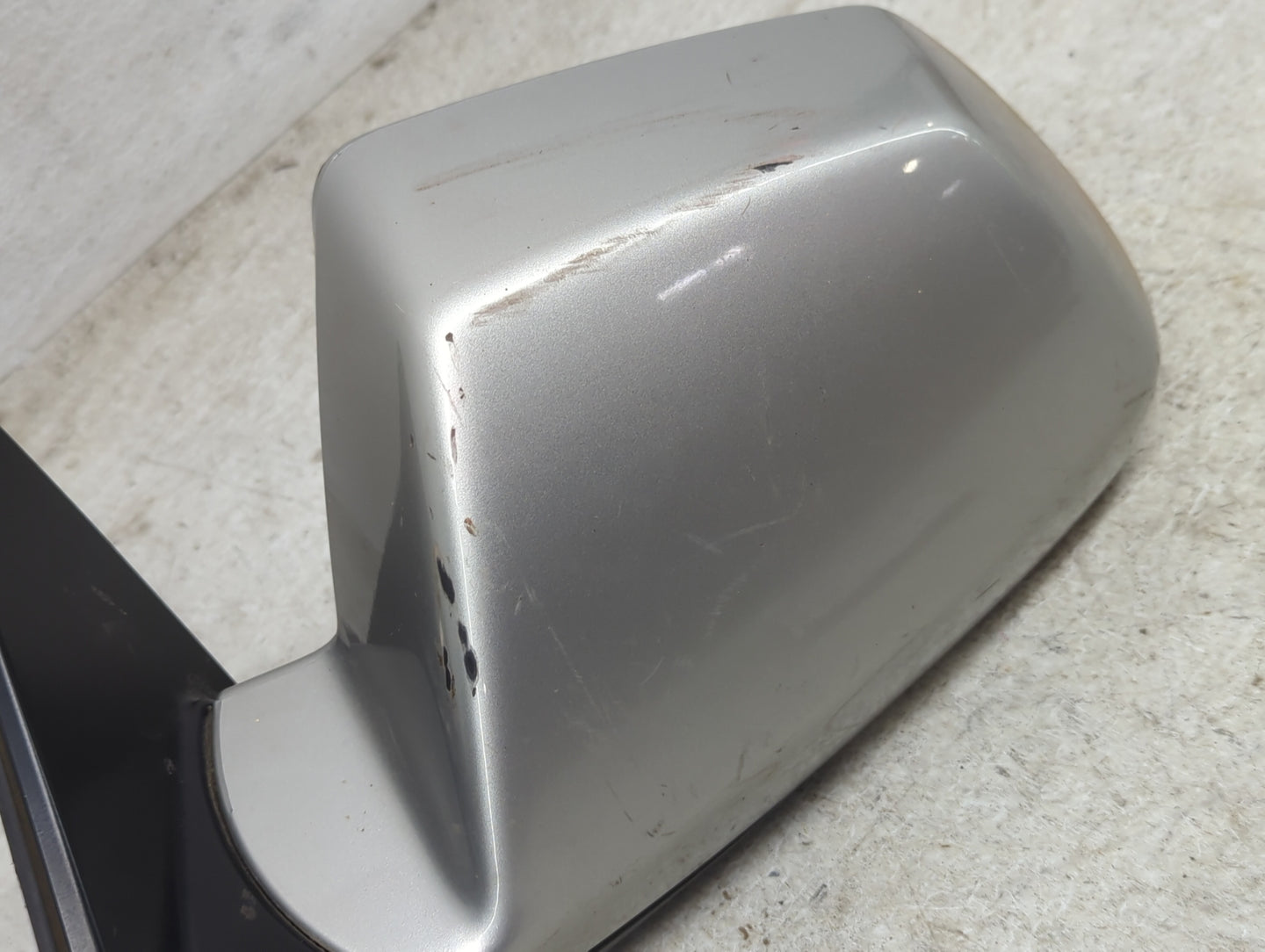 2008-2014 Cadillac Cts Driver Side View Mirror - Left Door Mirror OEM Used - Oemusedautoparts1.com