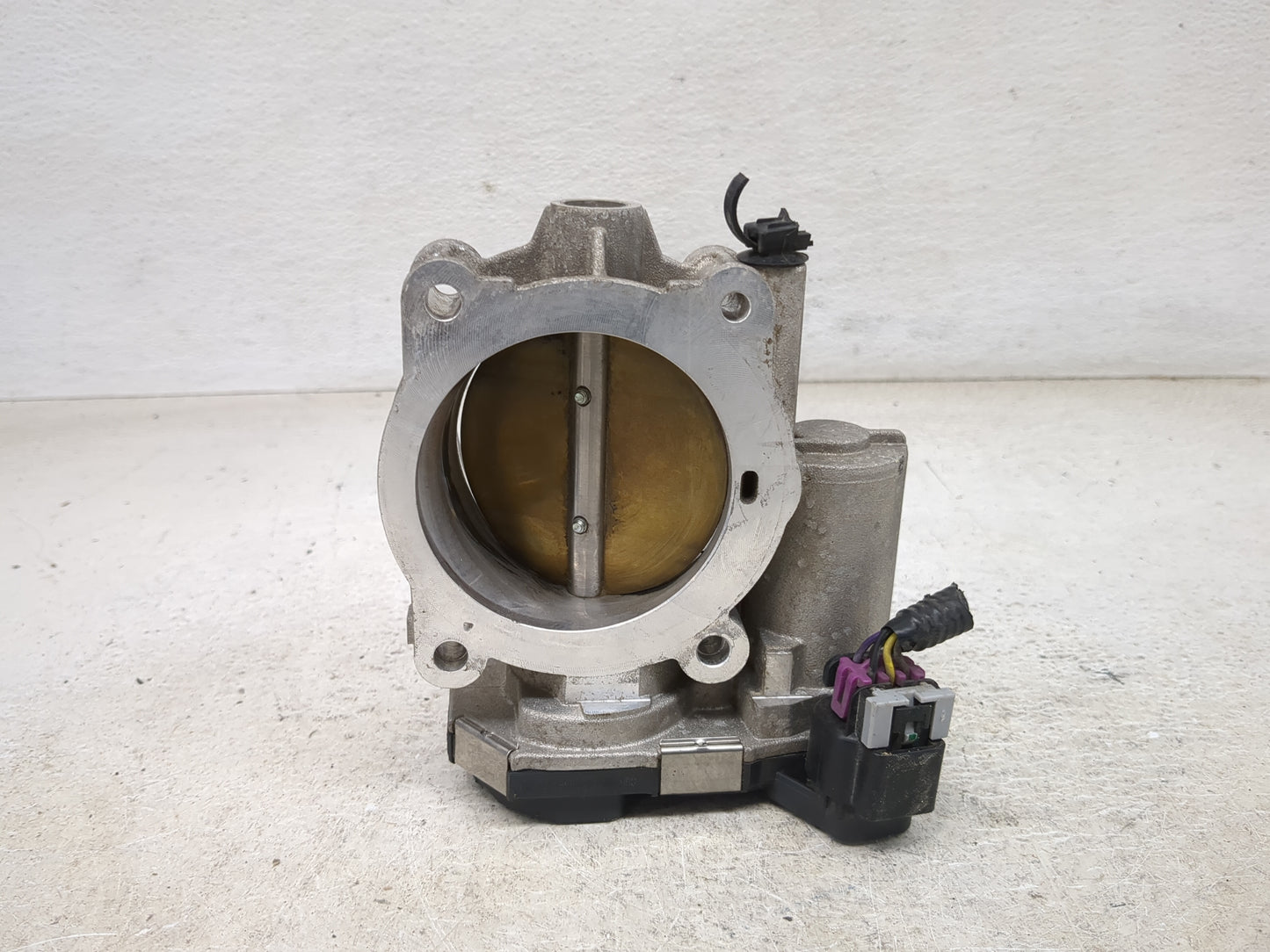 2008-2011 Cadillac Cts Throttle Body P/N:12632101 12605109 Fits Fits 2007 2008 2009 2010 2011 2012 OEM Used Auto Parts - Oem