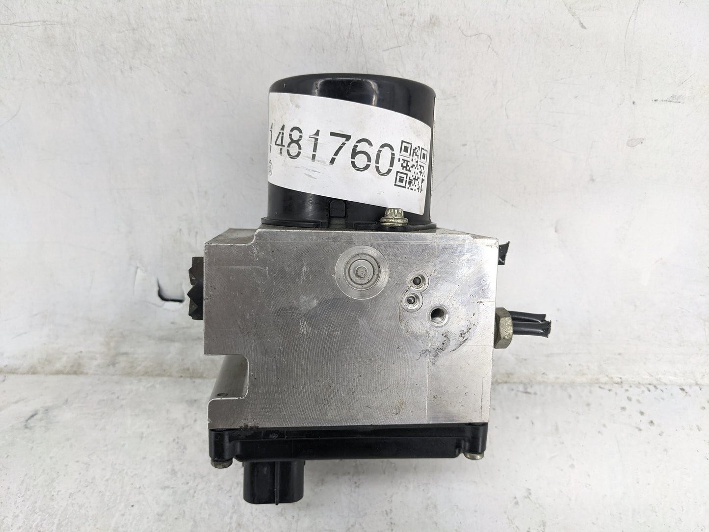 2008 Cadillac Cts ABS Pump Control Module Replacement P/N:25854971 25844977, 217343-108 Fits OEM Used Auto Parts - Oemusedau
