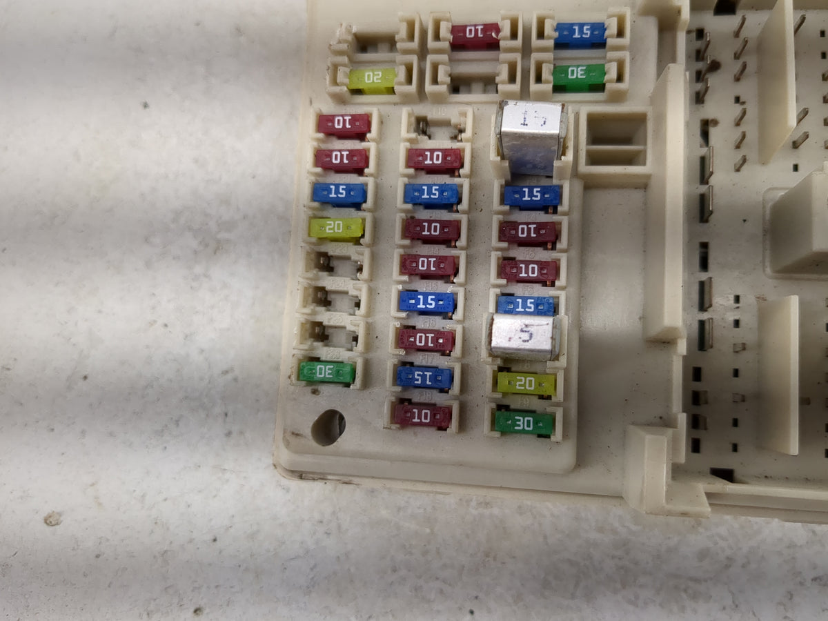 2008-2009 Cadillac Cts Fusebox Fuse Box Panel Relay Module P/N:25856534 1T08480812 Fits Fits 2008 2009 OEM Used Auto Parts -