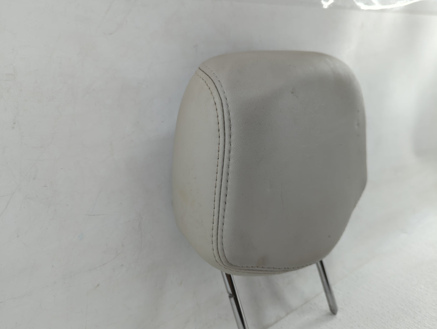 2008 Cadillac Cts Headrest Head Rest Front Driver Passenger Seat Fits OEM Used Auto Parts - Oemusedautoparts1.com