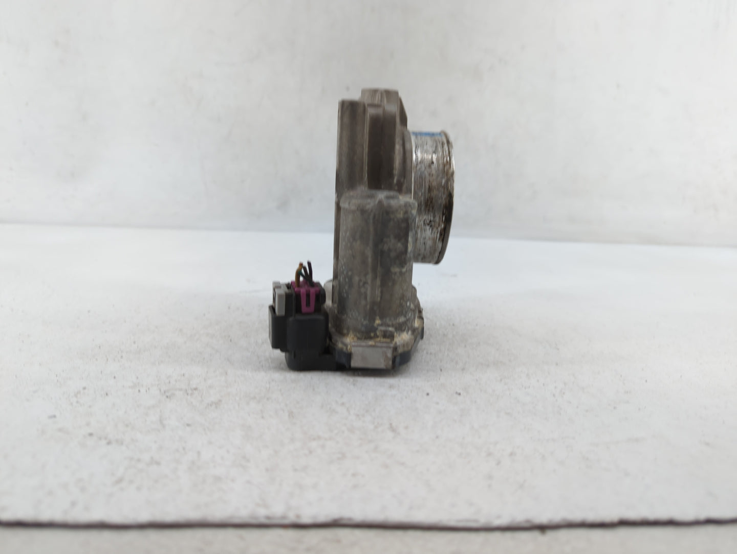 2008-2011 Cadillac Cts Throttle Body P/N:0091A 994AA Fits Fits 2007 2008 2009 2010 2011 2012 OEM Used Auto Parts - Oemusedau