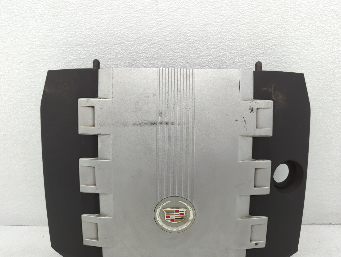 2008 Cadillac Cts Engine Cover - Oemusedautoparts1.com