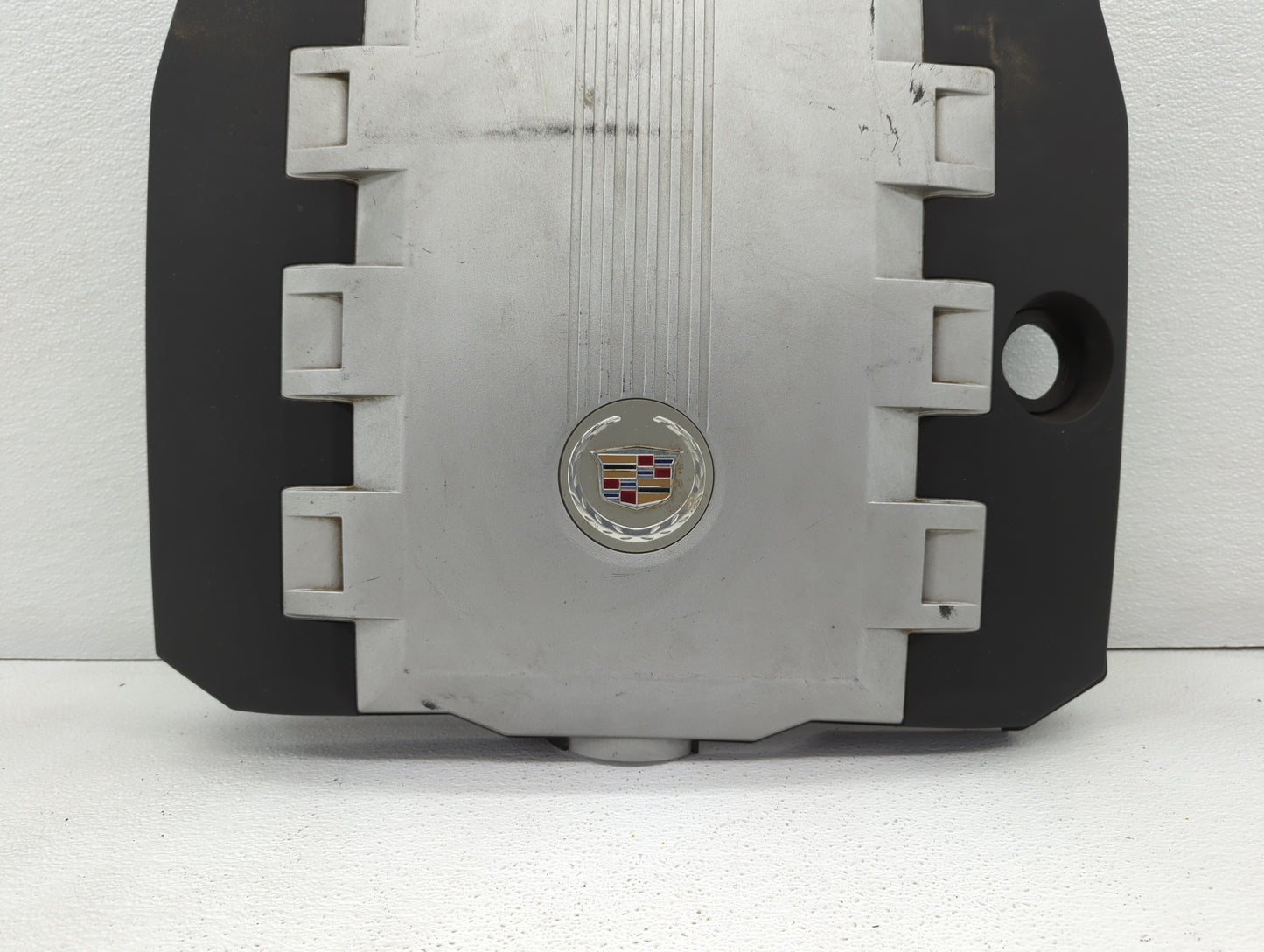 2008 Cadillac Cts Engine Cover - Oemusedautoparts1.com