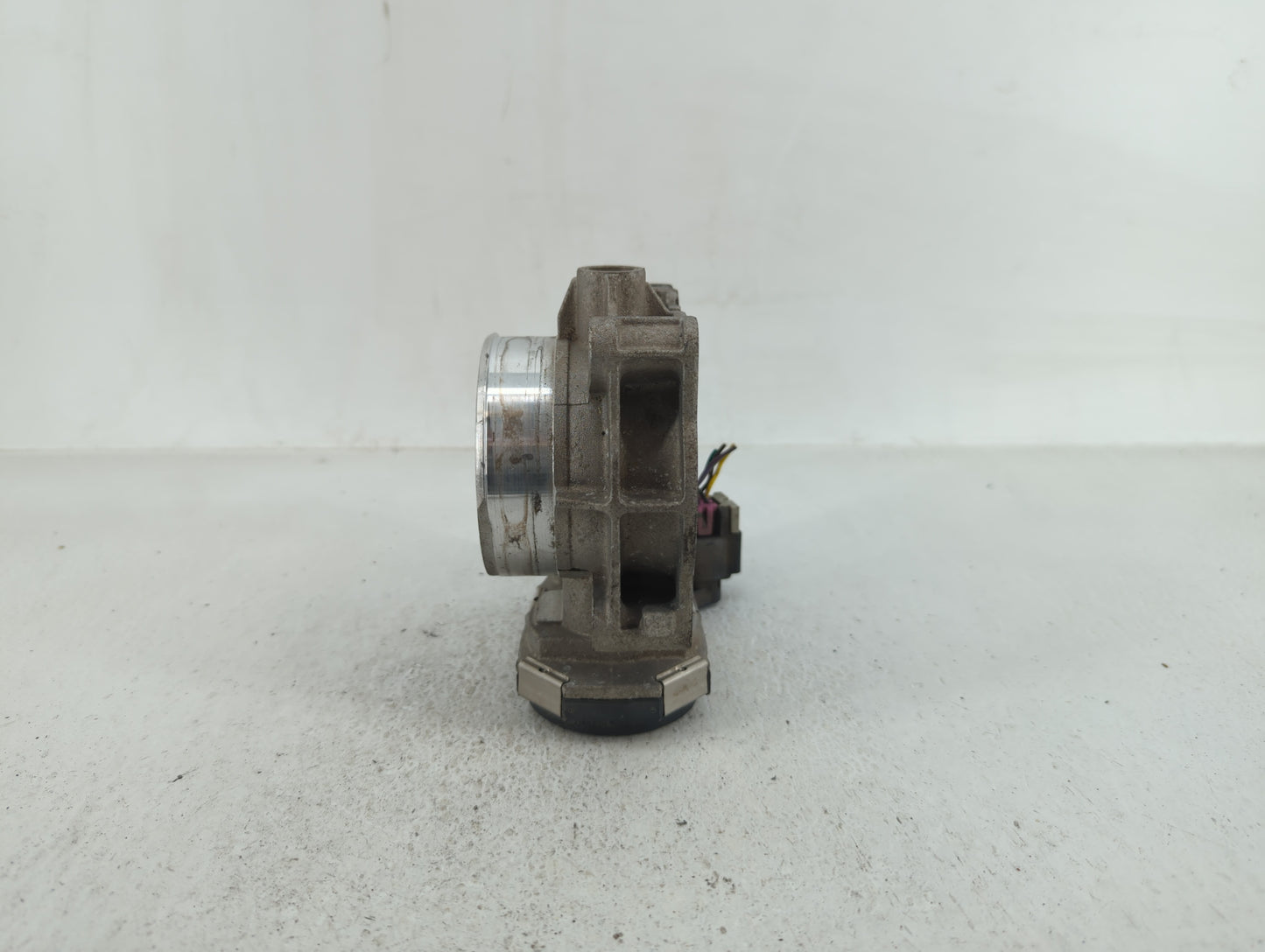 2008-2011 Cadillac Cts Throttle Body P/N:994AA Fits Fits 2007 2008 2009 2010 2011 2012 OEM Used Auto Parts - Oemusedautopart