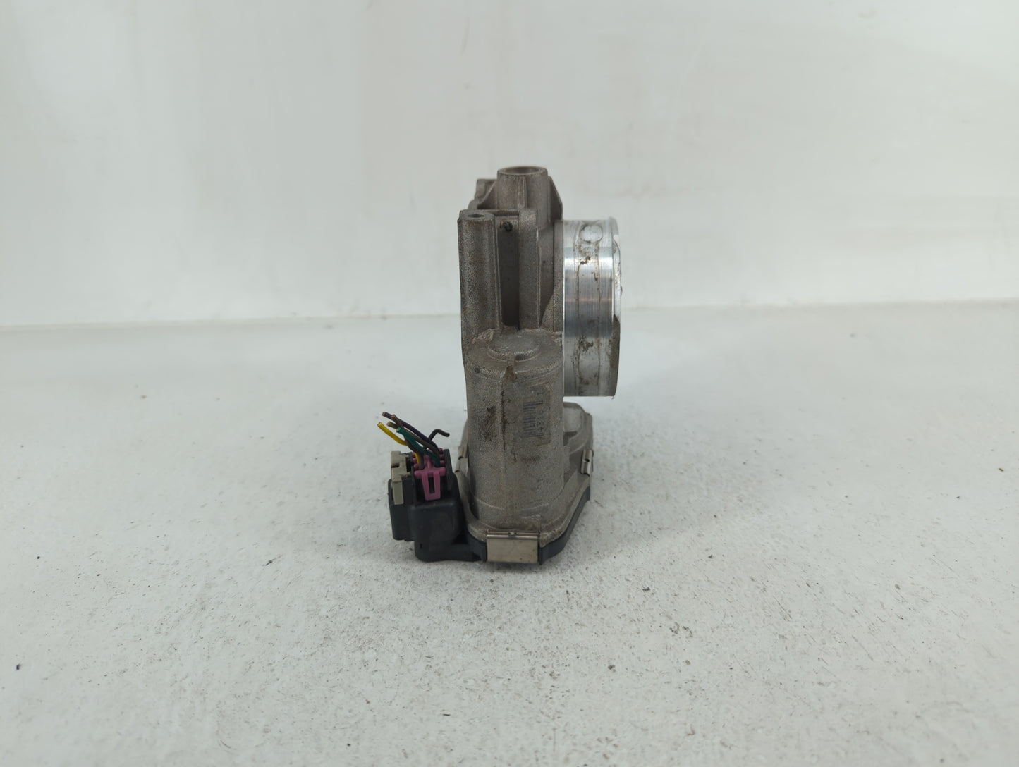 2008-2011 Cadillac Cts Throttle Body P/N:994AA Fits Fits 2007 2008 2009 2010 2011 2012 OEM Used Auto Parts - Oemusedautopart