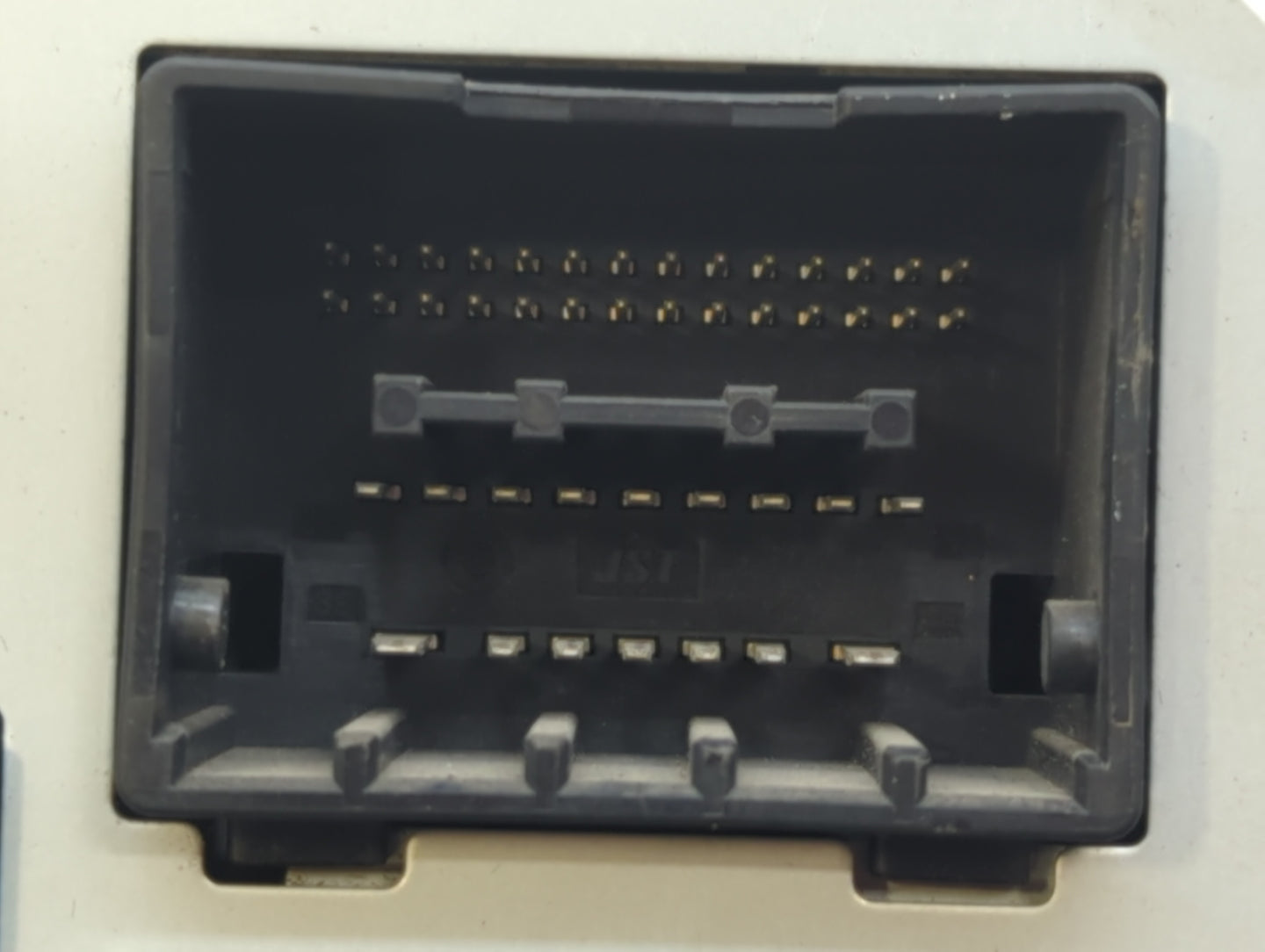 2008-2011 Cadillac Cts Radio AM FM Cd Player Receiver Replacement P/N:2590983 22758369 Fits Fits 2008 2009 2010 2011 OEM Use