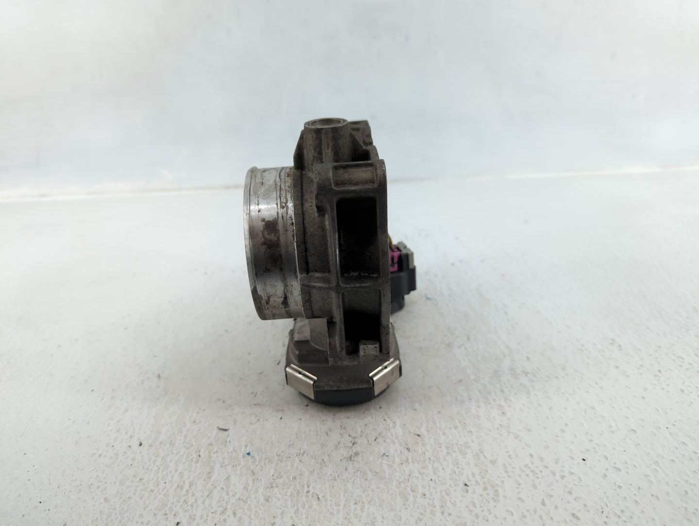 2008-2011 Cadillac Cts Throttle Body P/N:2857AA 994AA Fits Fits 2007 2008 2009 2010 2011 2012 OEM Used Auto Parts - Oemuseda