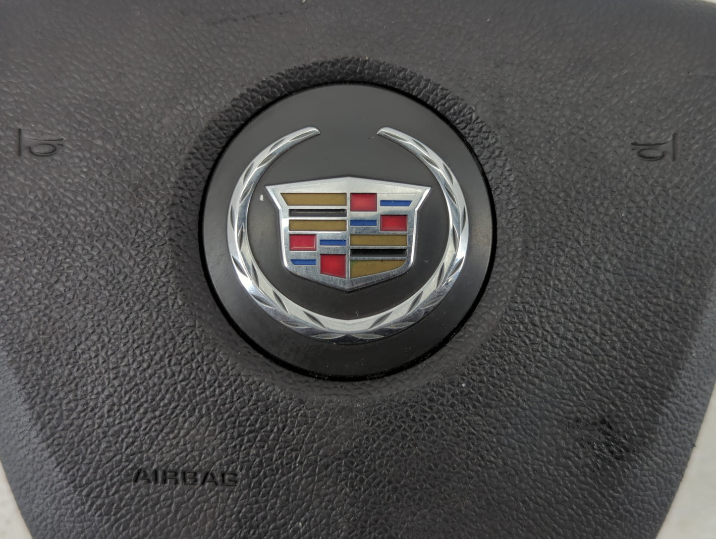 2008 Cadillac Cts Air Bag Driver Left Steering Wheel Mounted P/N:BAM-PT1-1104 34057525A Fits OEM Used Auto Parts - Oemusedau