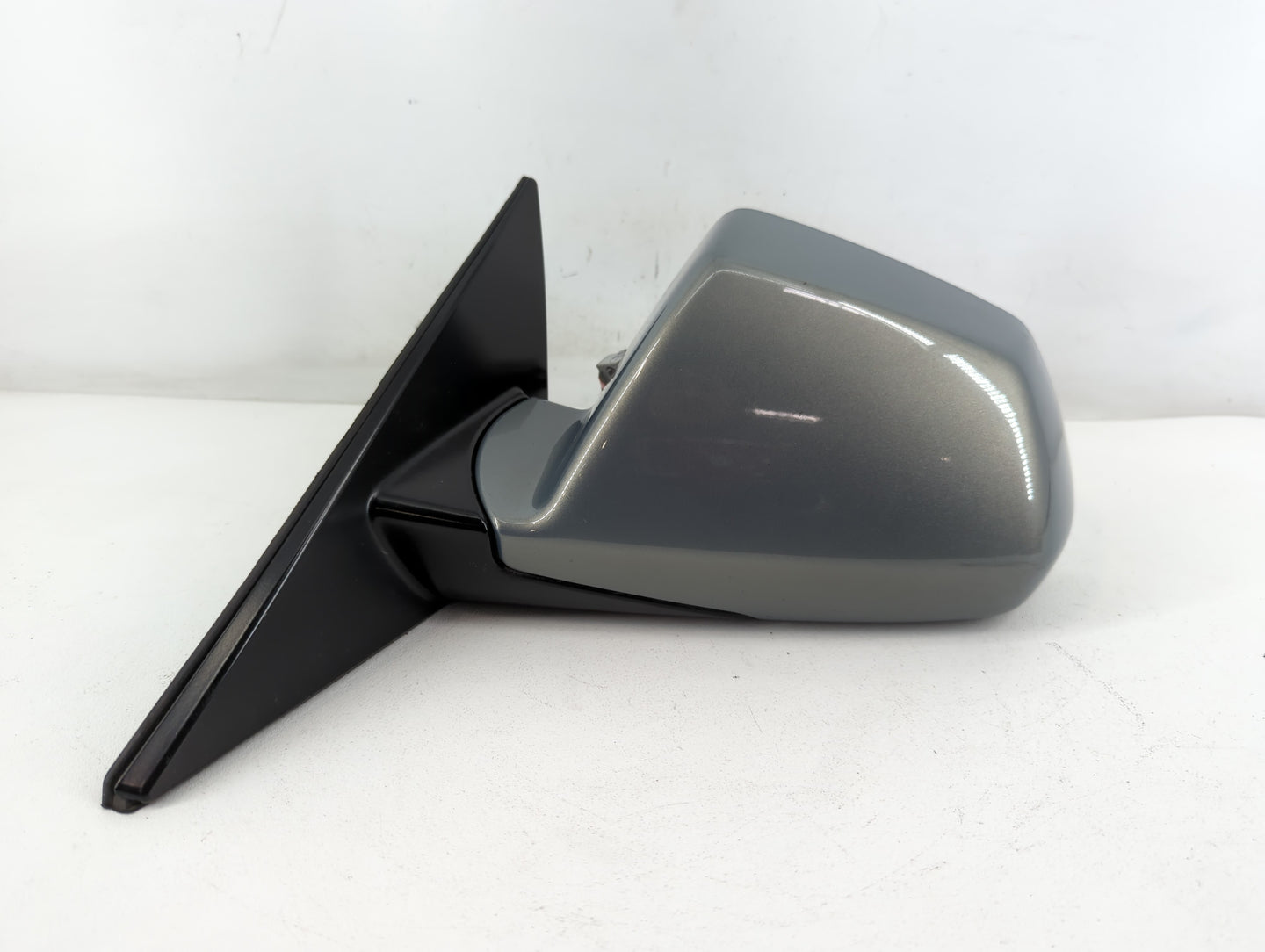 2008-2014 Cadillac Cts Driver Side View Mirror - Left Door Mirror OEM Used - Oemusedautoparts1.com