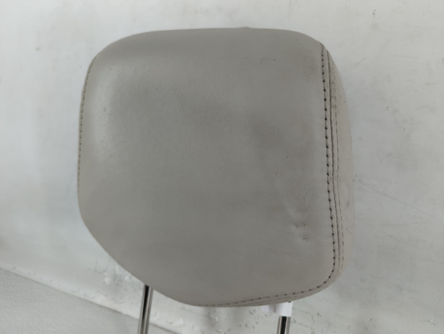 2008 Cadillac Cts Headrest Head Rest Front Driver Passenger Seat Fits OEM Used Auto Parts - Oemusedautoparts1.com