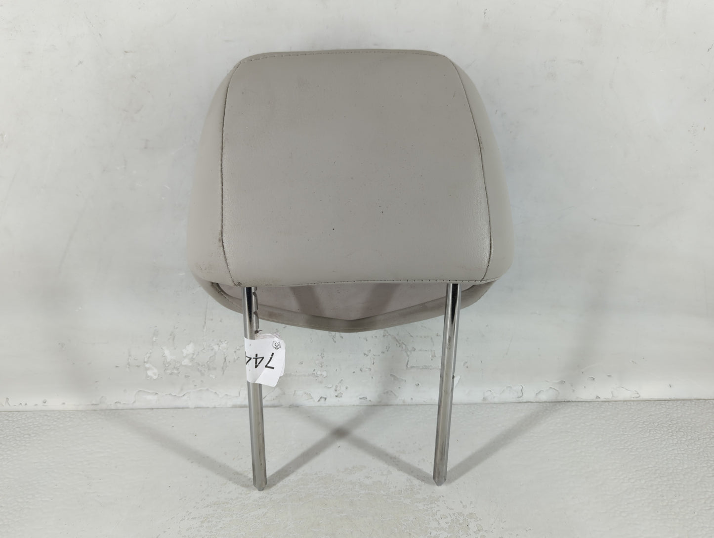 2008 Cadillac Cts Headrest Head Rest Front Driver Passenger Seat Fits OEM Used Auto Parts - Oemusedautoparts1.com