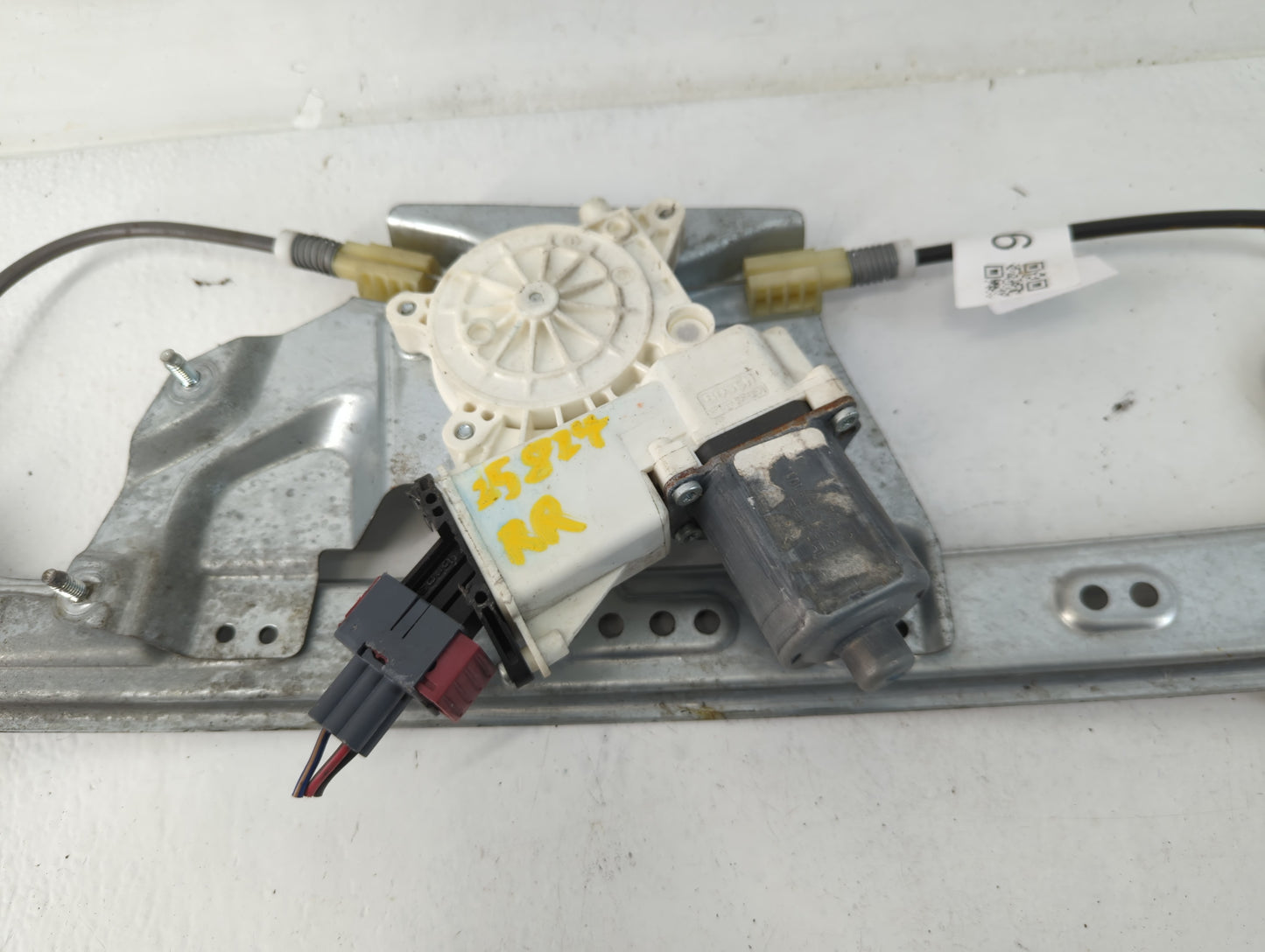 2008 Cadillac Cts Used Window Regulator Passenger Front - Oemusedautoparts1.com
