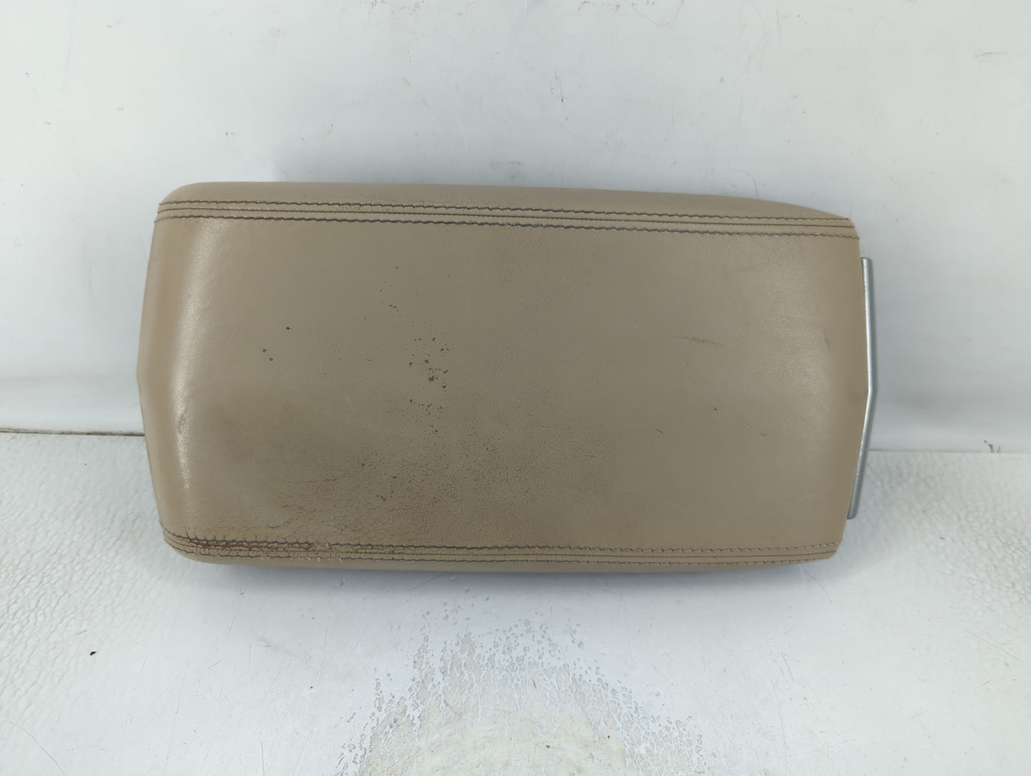 2008-2009 Cadillac Cts Center Console Armrest Cover Lid P/N:M0300235 319 07 X5 Fits Fits 2008 2009 OEM Used Auto Parts - Oem