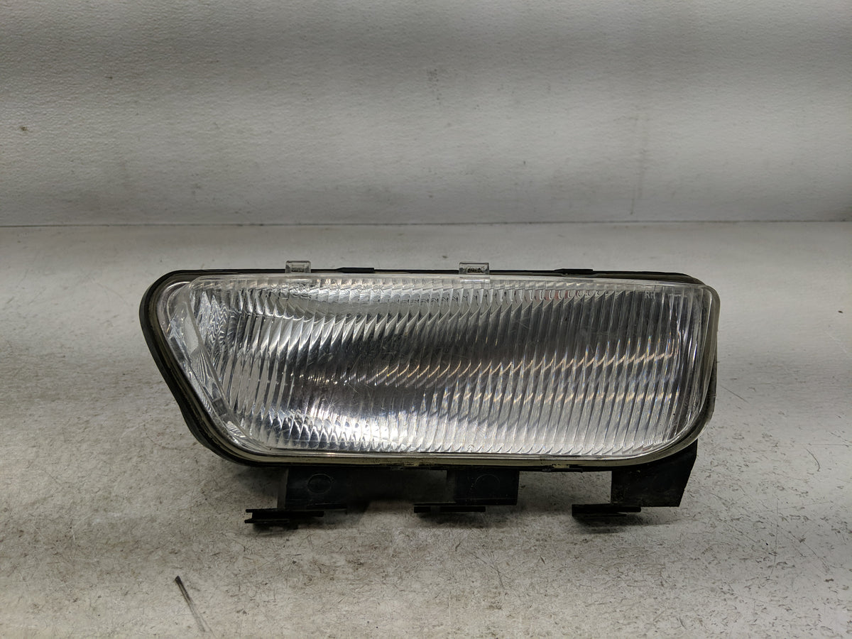 2000-2005 Cadillac Deville Passenger Right Oem Front Light Lamp 1282032 - Oemusedautoparts1.com