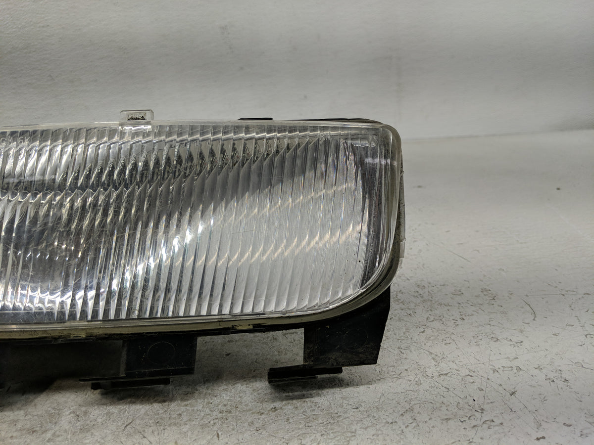 2000-2005 Cadillac Deville Passenger Right Oem Front Light Lamp 1282032 - Oemusedautoparts1.com