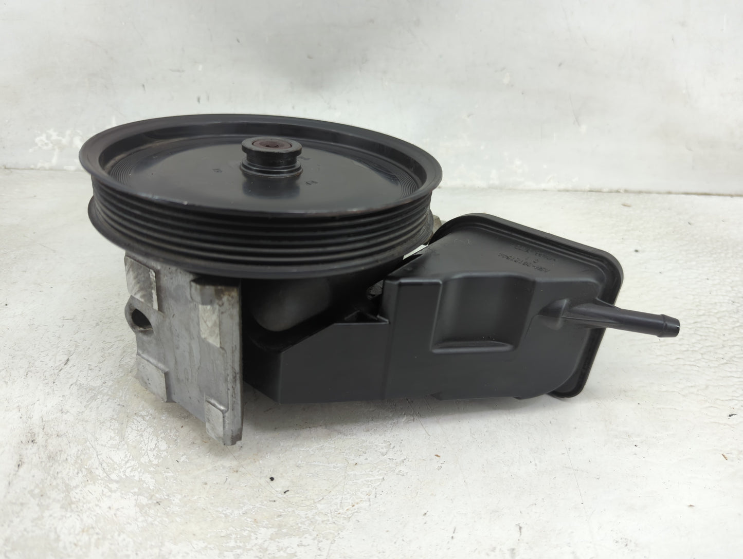 2006-2011 Cadillac Dts Power Steering Column Pump Oem 1467070 - Oemusedautoparts1.com