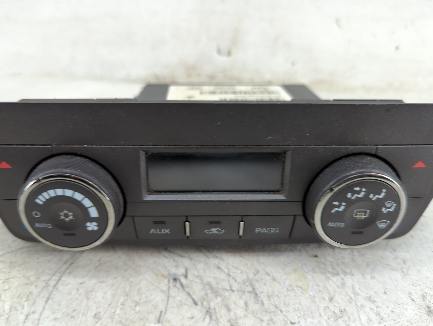 2007-2011 Cadillac Dts Climate Control Module Temperature AC/Heater Replacement P/N:MX237000-2052 15791557 Fits OEM Used Aut