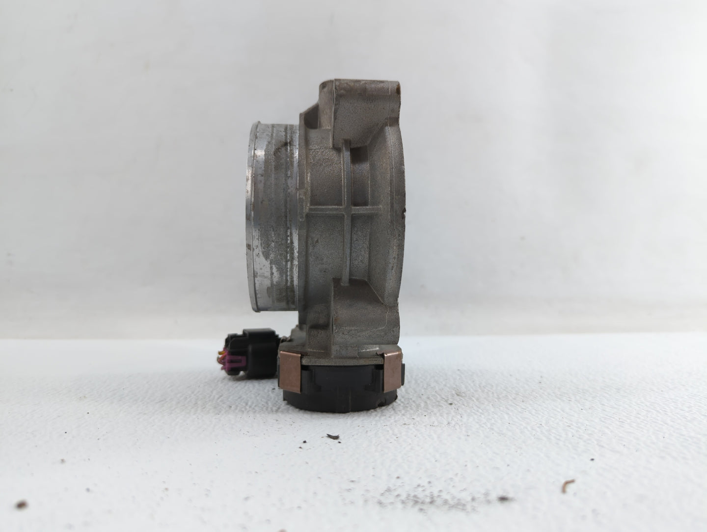 2006-2011 Cadillac Dts Throttle Body P/N:RME87 RME87-2 Fits Fits 2006 2007 2008 2009 2010 2011 OEM Used Auto Parts - Oemused