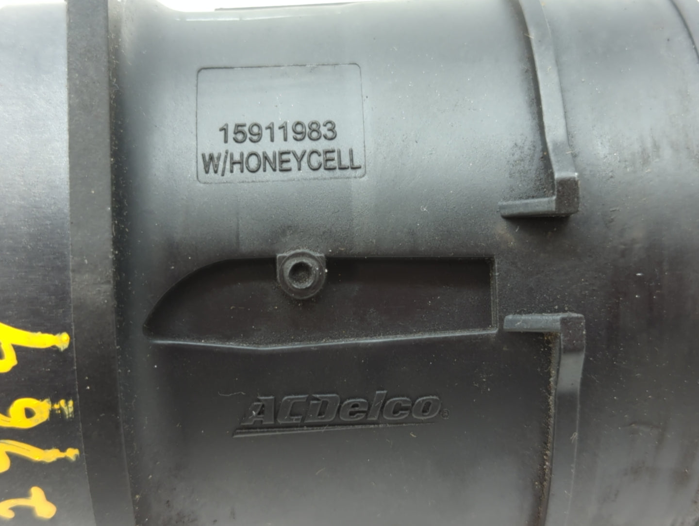 2006-2011 Cadillac Dts Mass Air Flow Meter Maf - Oemusedautoparts1.com