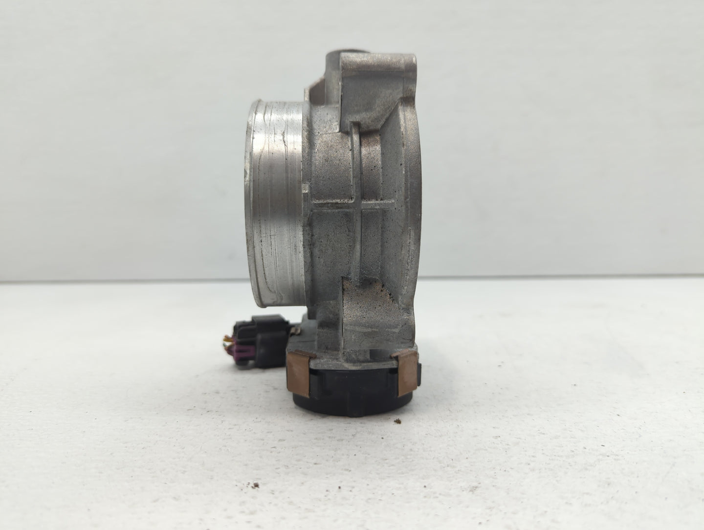 2006-2011 Cadillac Dts Throttle Body P/N:RME87-2 12602800, RME87 Fits Fits 2006 2007 2008 2009 2010 2011 OEM Used Auto Parts
